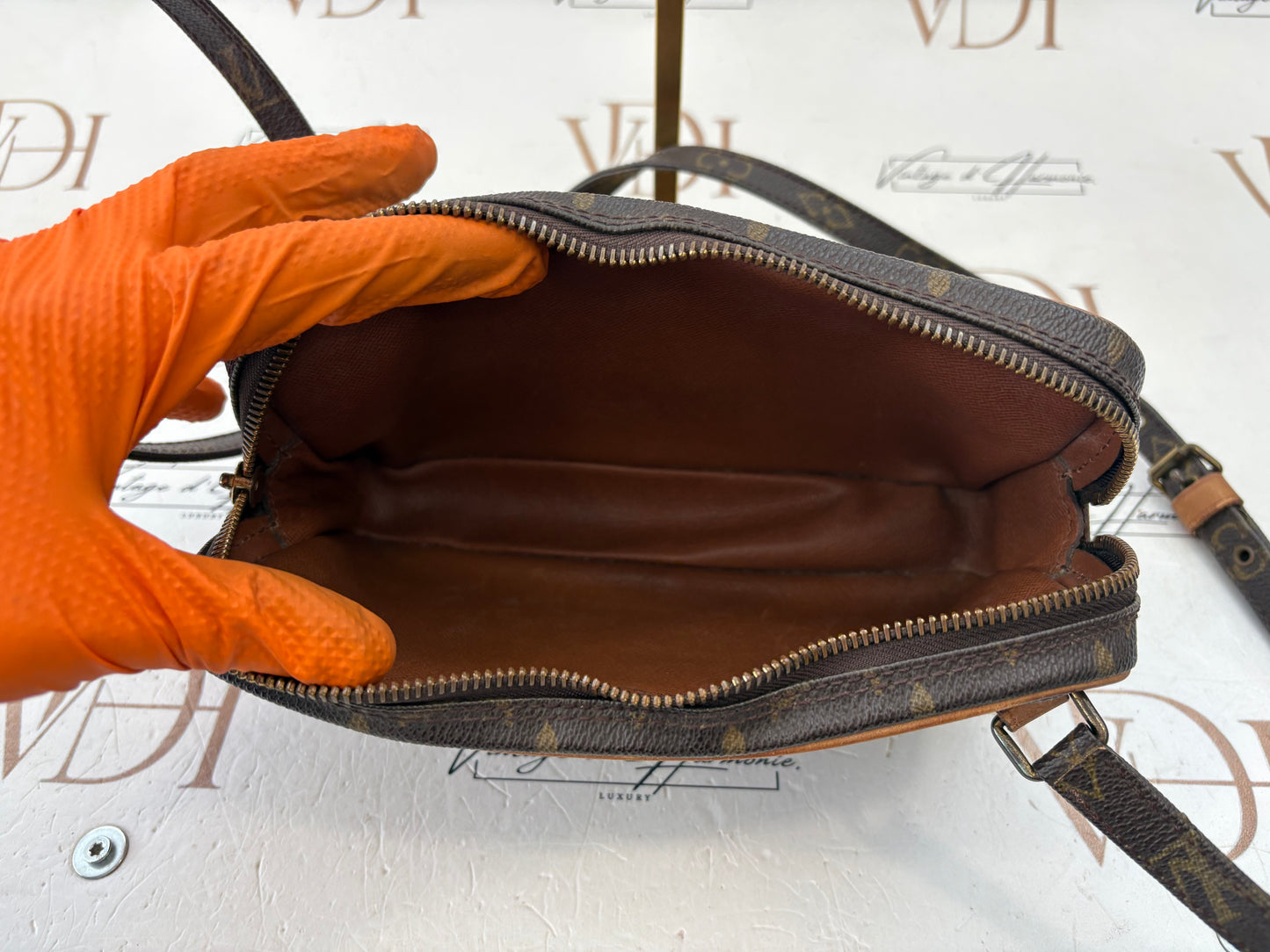 018287 - Louis Vuitton Marly Bandouliere