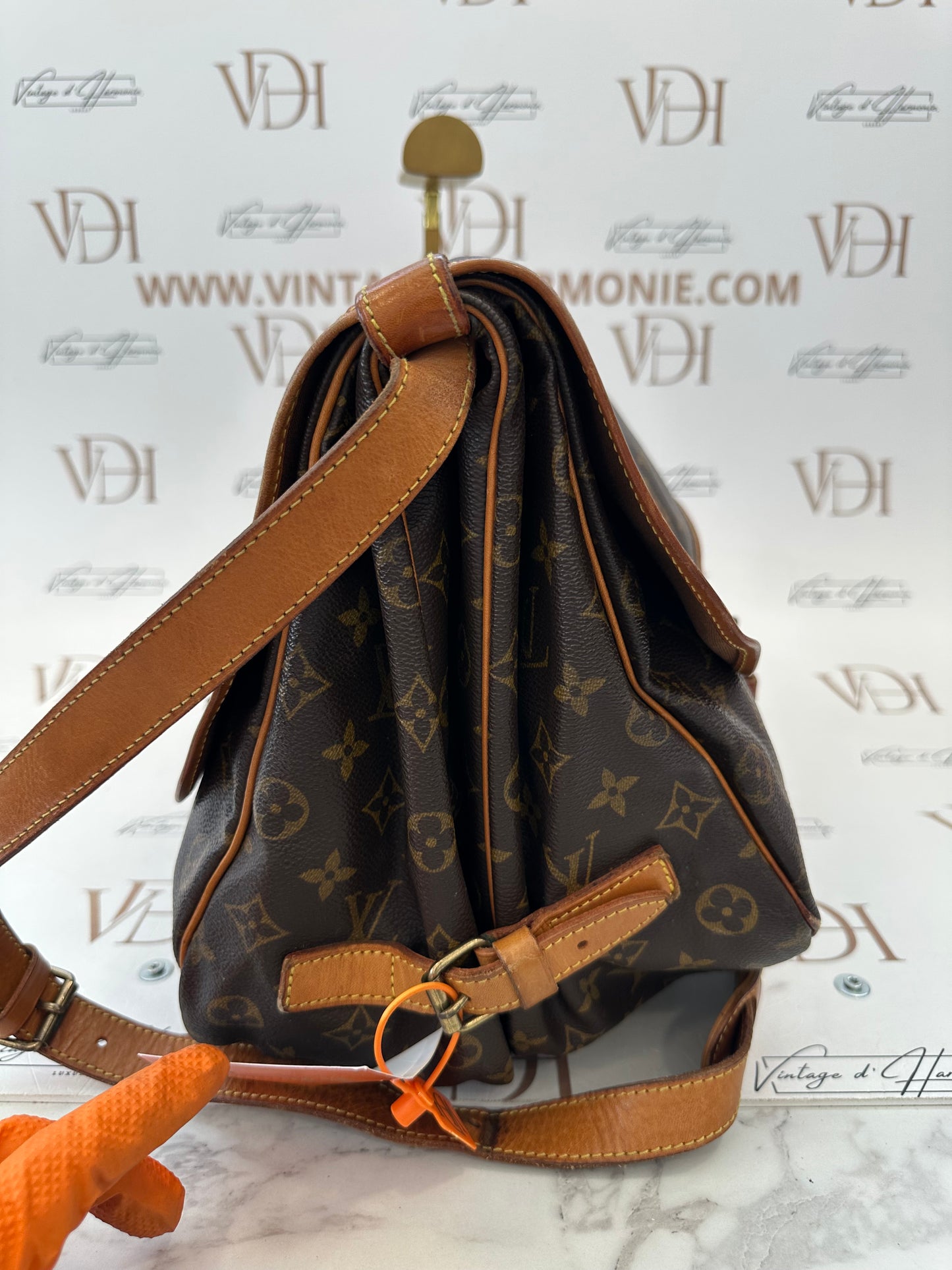 017776 - Louis Vuitton Saumur 35