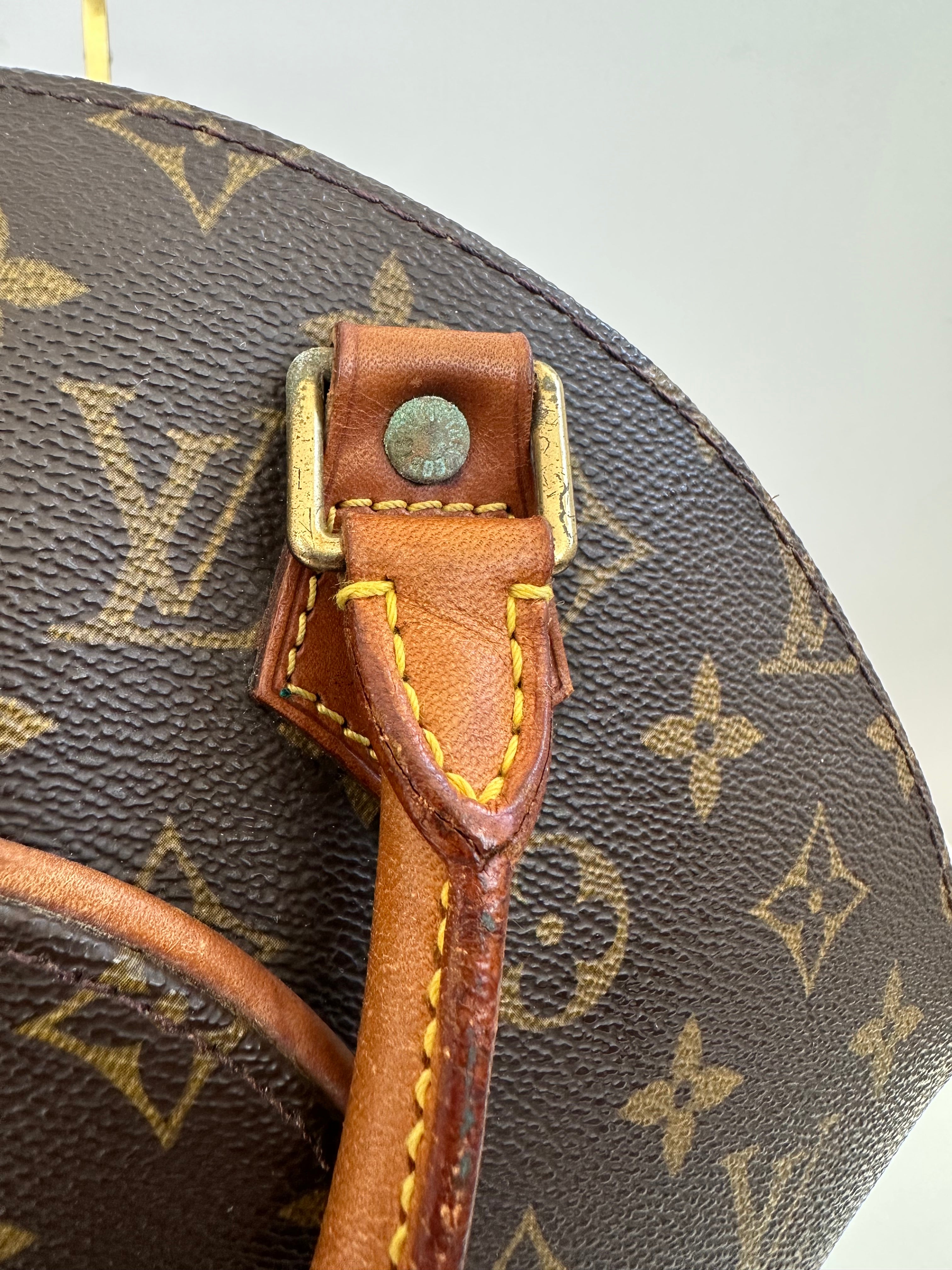 Louis Vuitton Ellipse PM