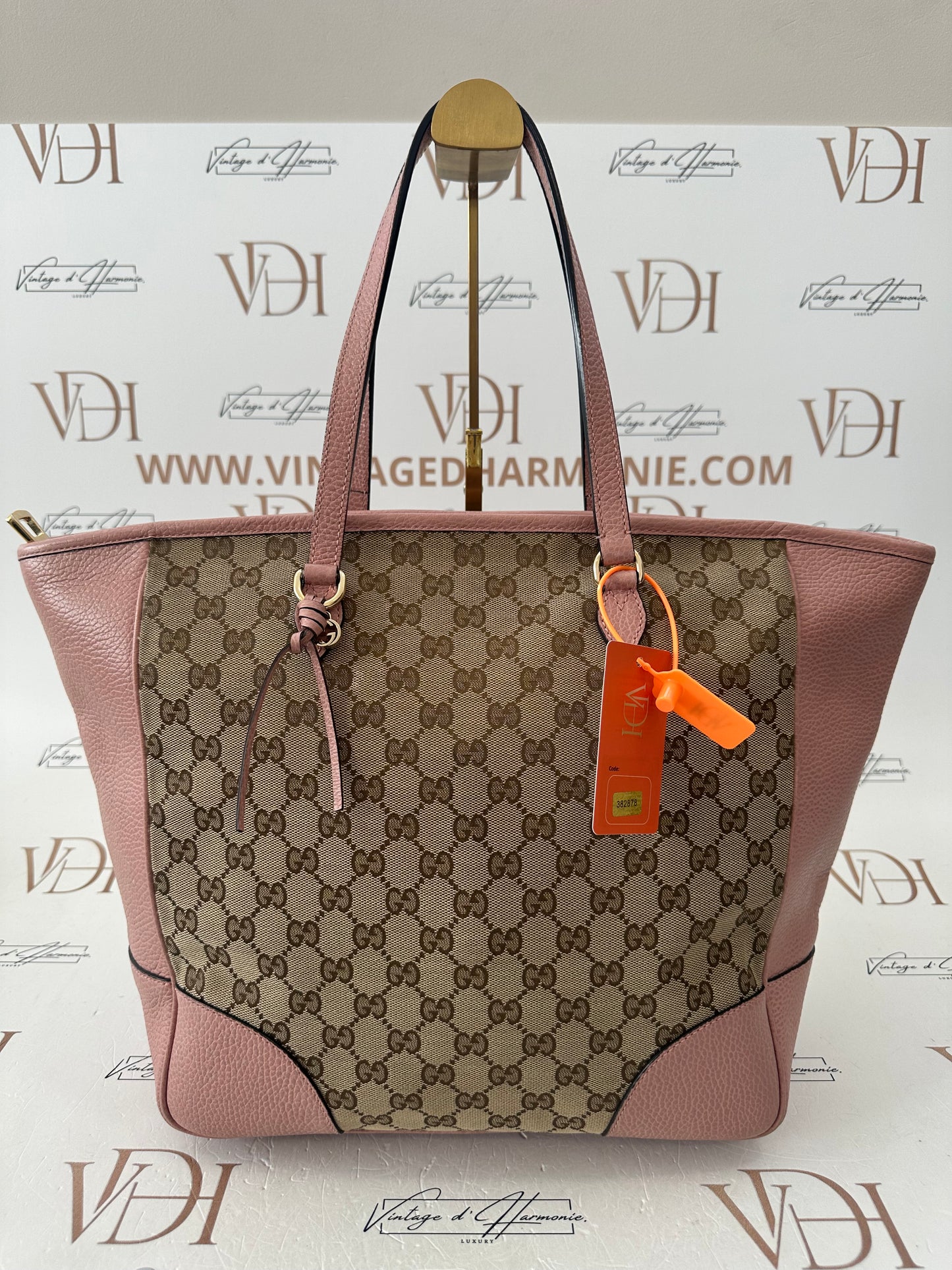 382878 - Gucci Bree