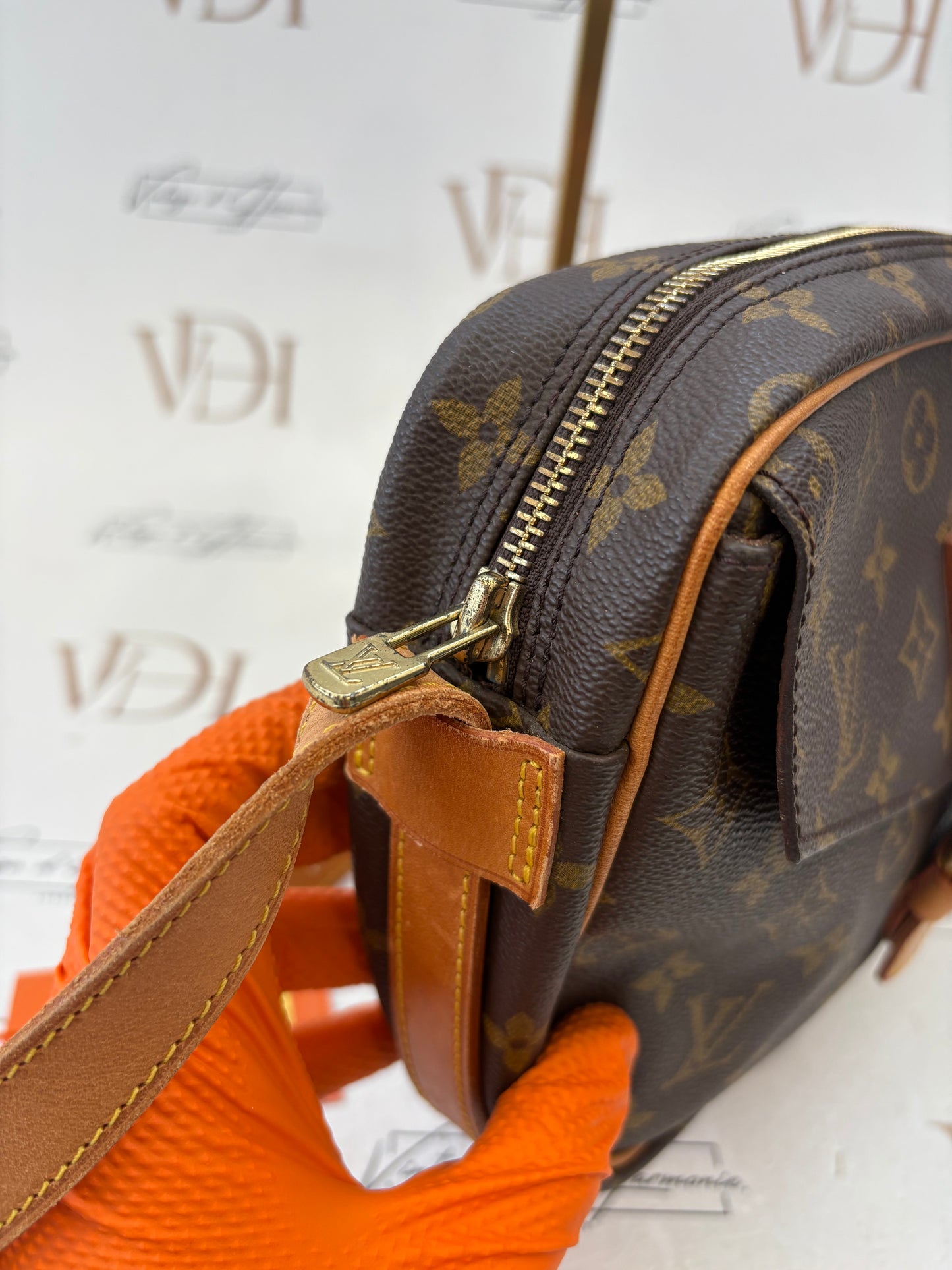 018951 - Louis Vuitton Jeune Fille GM