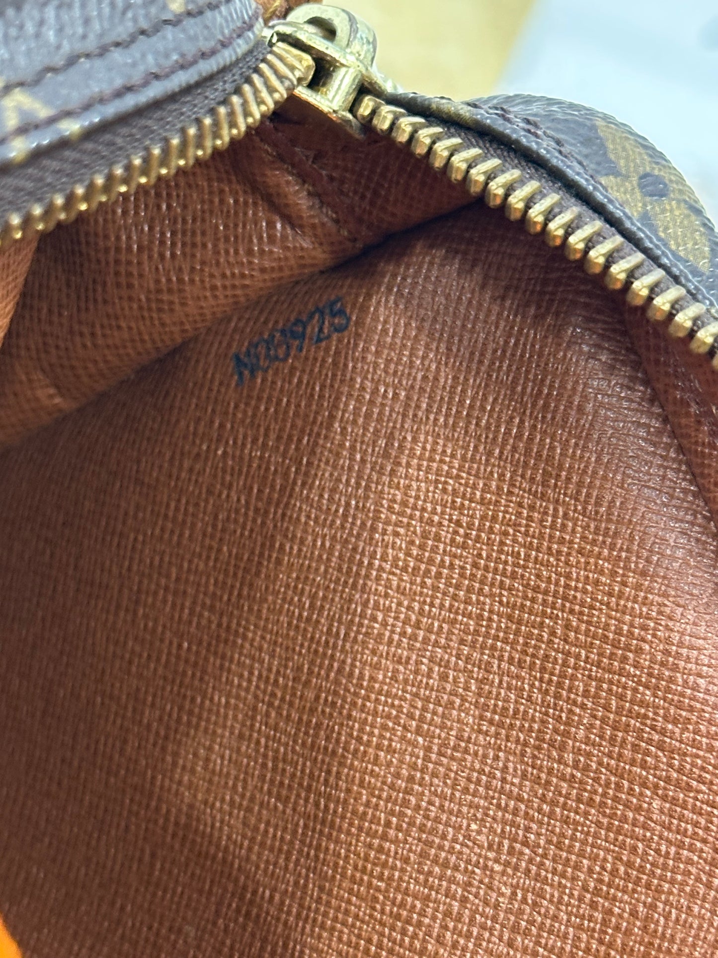 016865 - Louis Vuitton Saint German 27