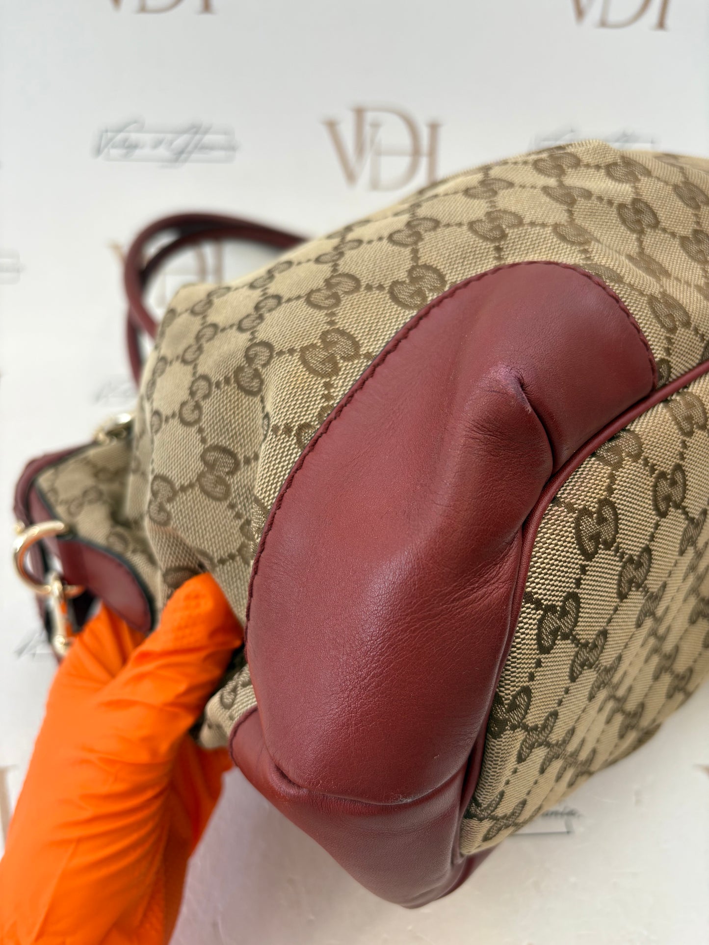 383800 - Gucci Sukey