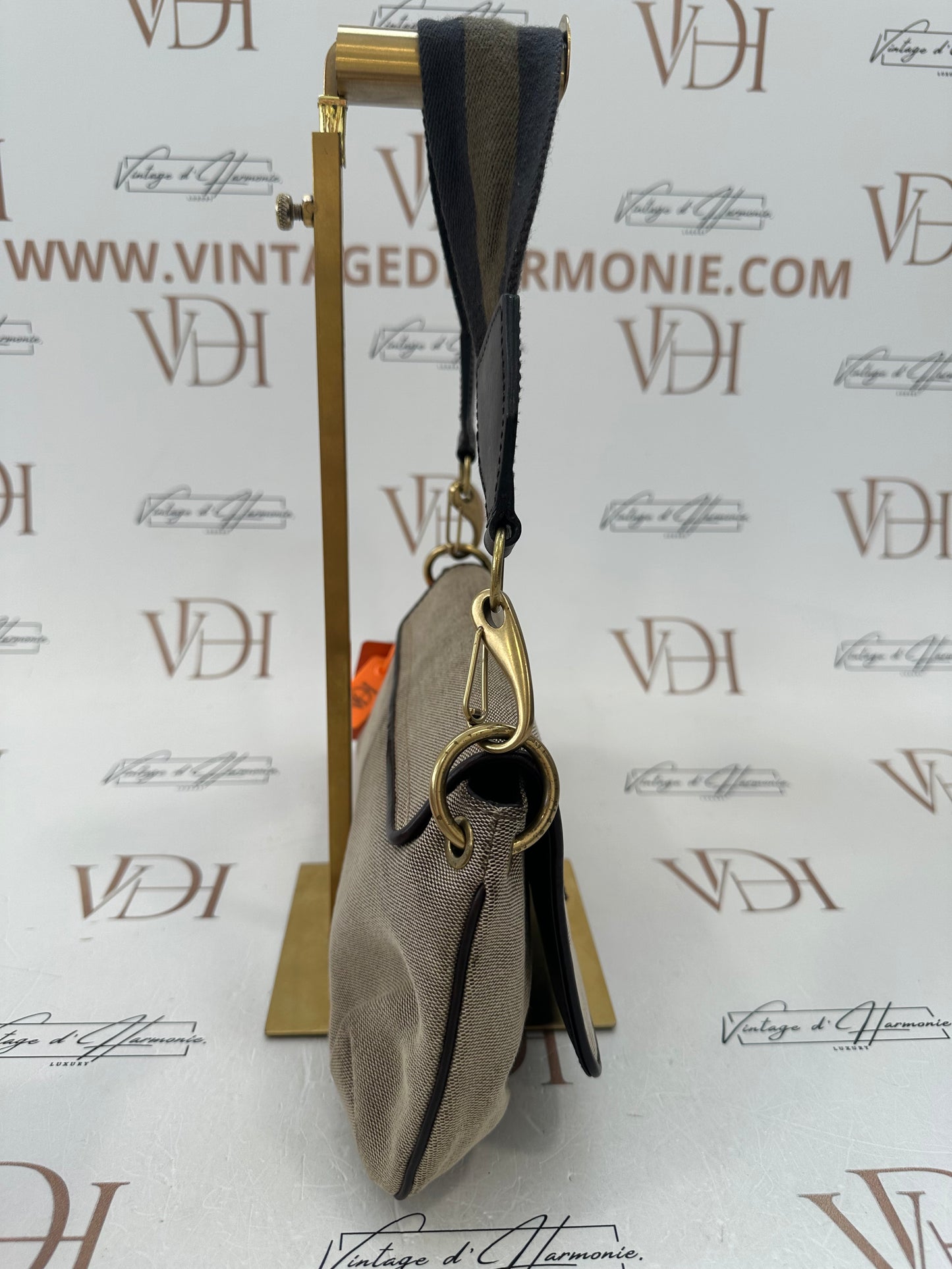 382300 - Gucci Vintage
