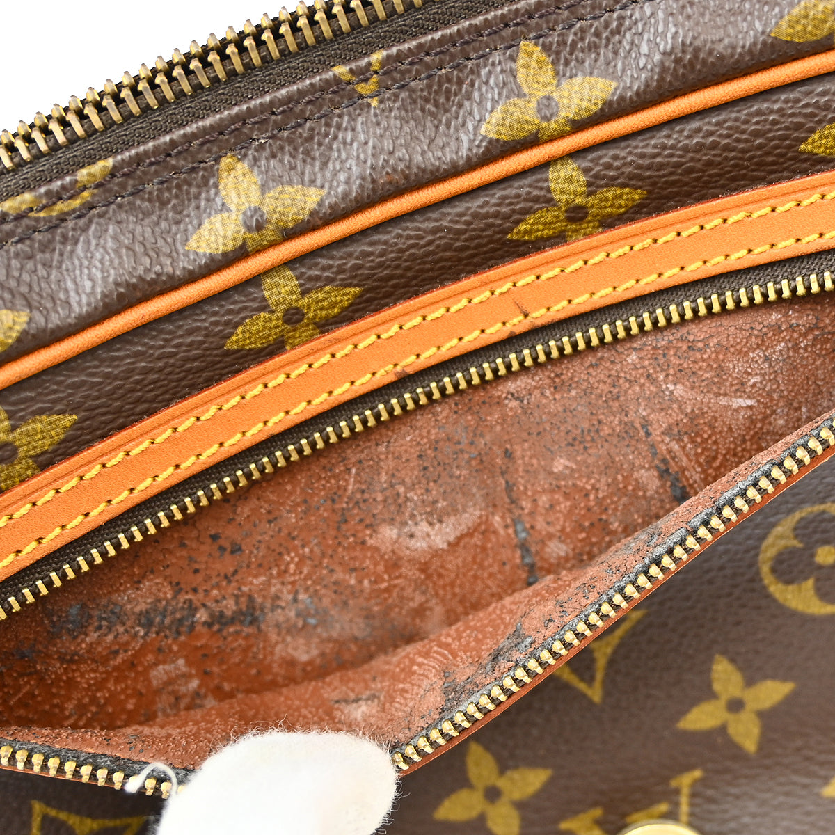 Louis Vuitton Saint German 24
