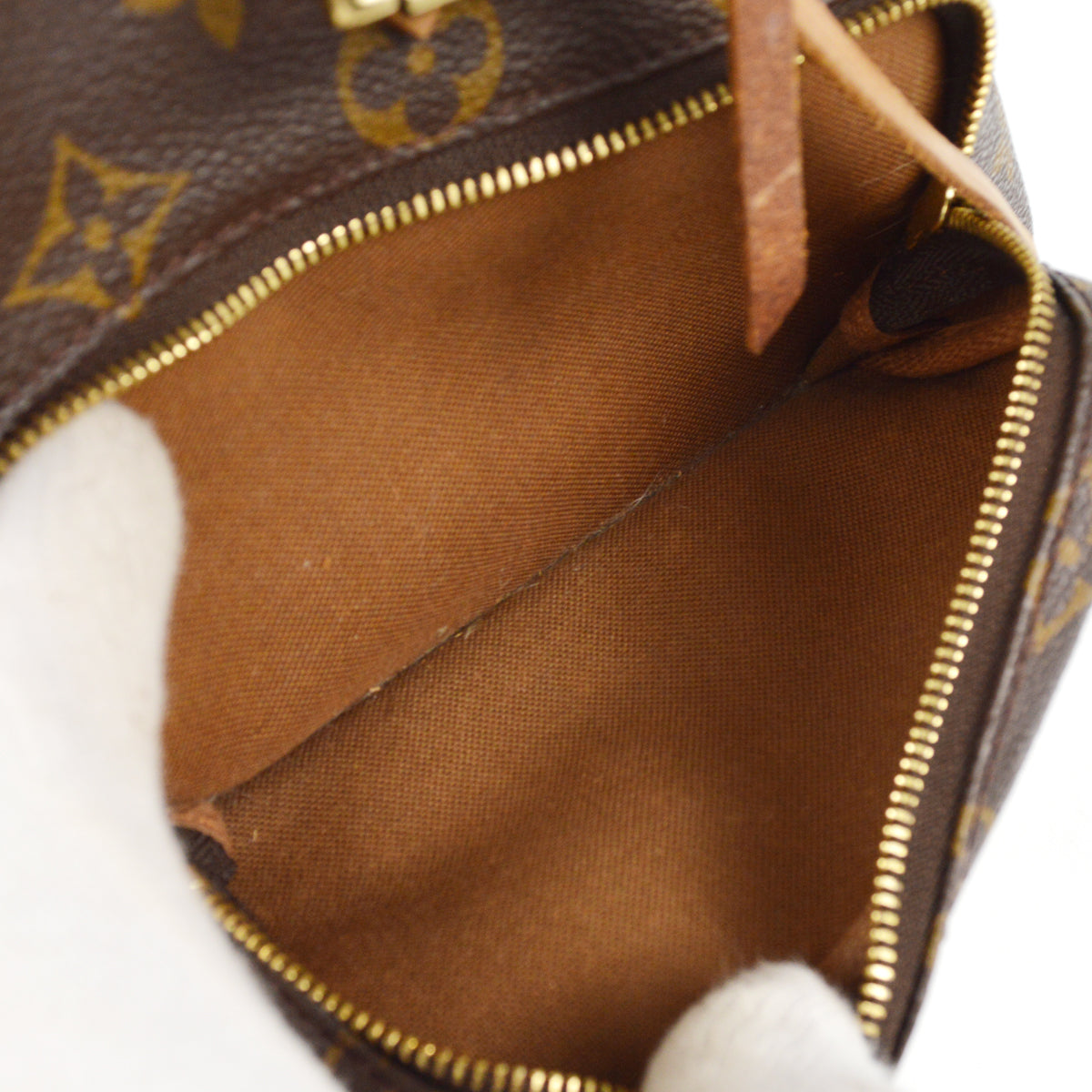 Louis Vuitton Montsouris MM