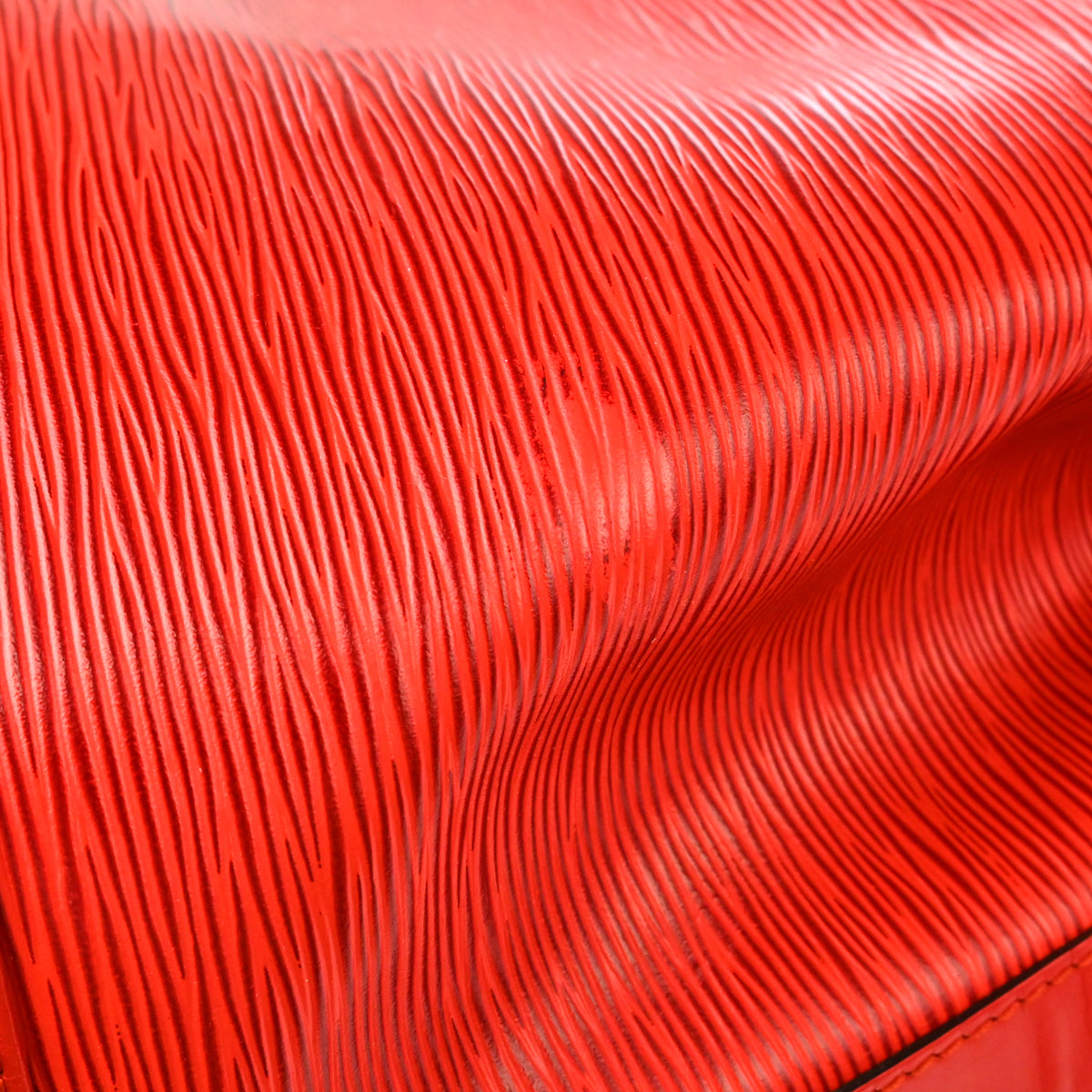 Louis Vuitton Noè Epi Red