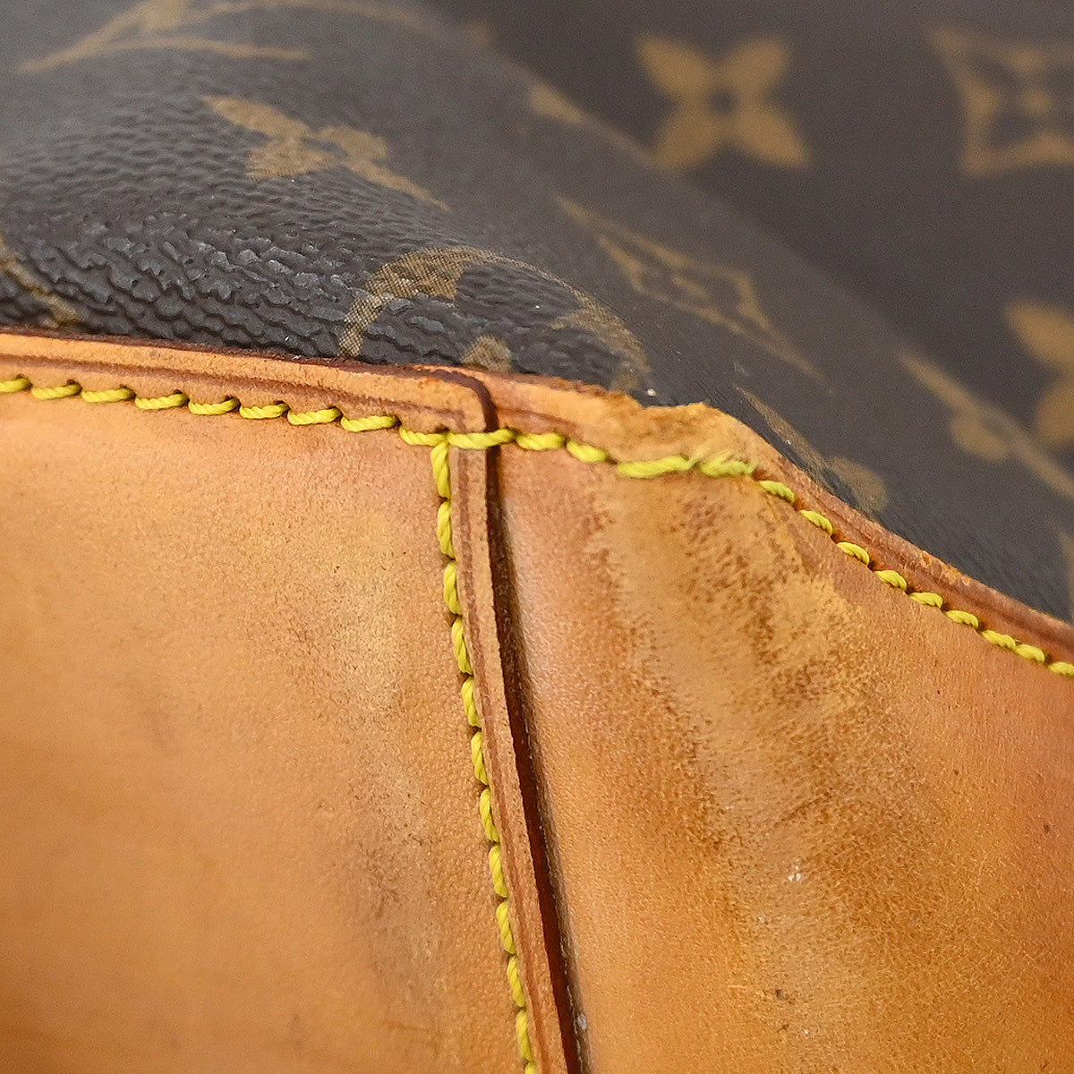 Louis Vuitton Cabas Mezzo