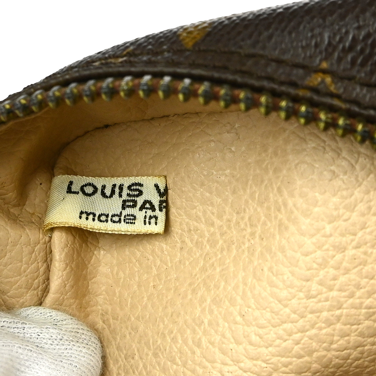 Louis Vuitton Trousse 28
