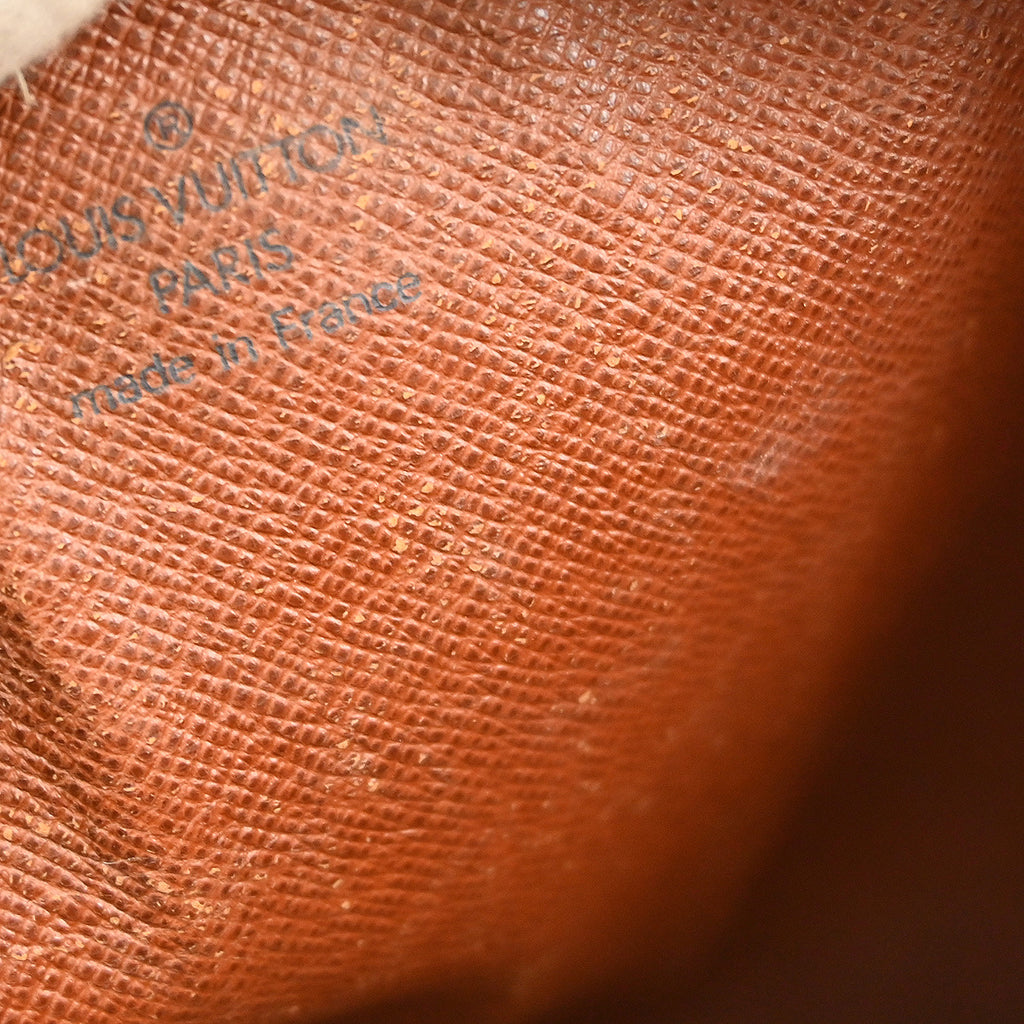 Louis Vuitton Papillon 26