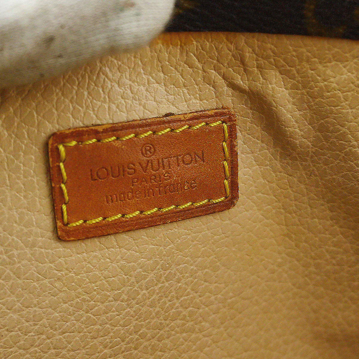 Louis Vuitton Sac Plat