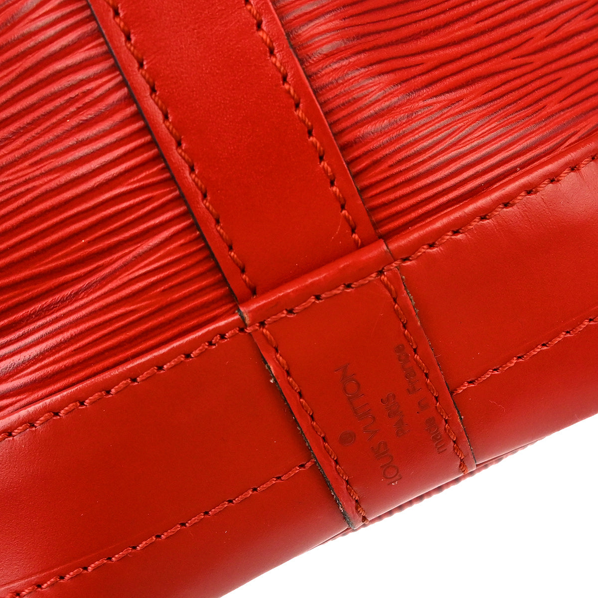 Louis Vuitton Noè Epi Red