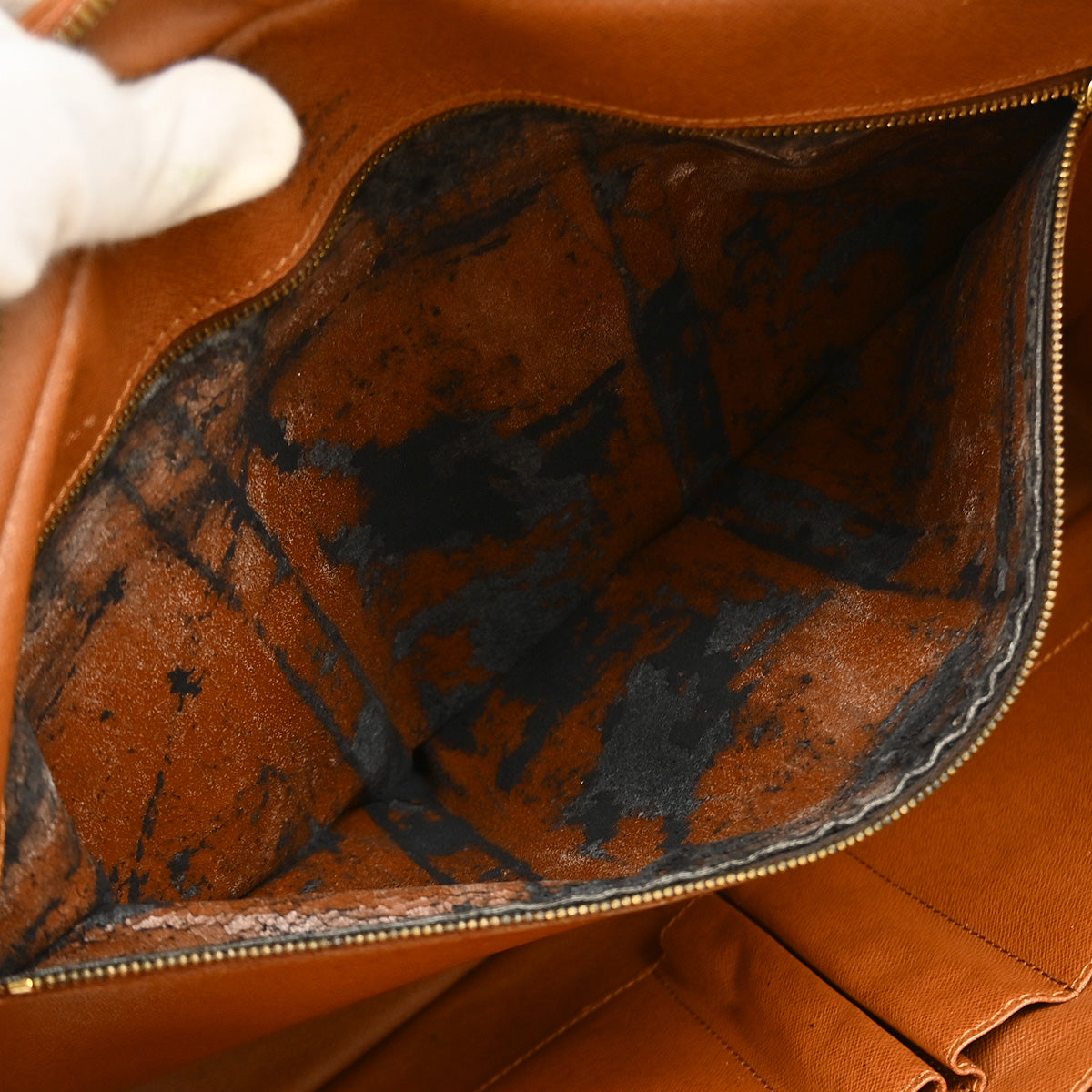 Louis Vuitton Voyage Epi