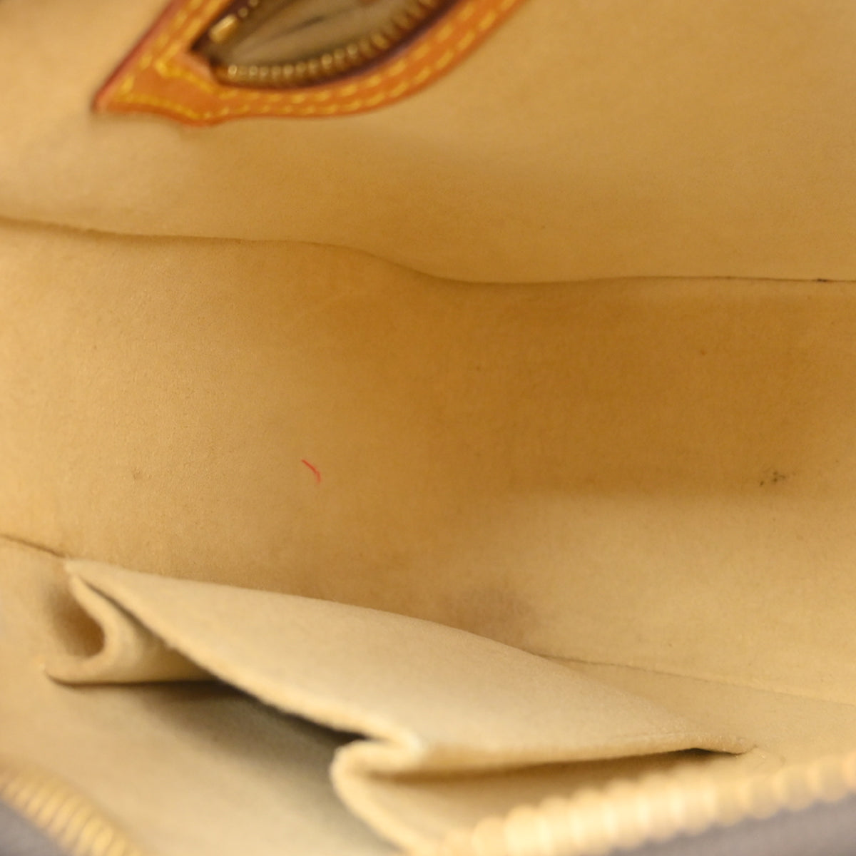 Louis Vuitton Looping MM