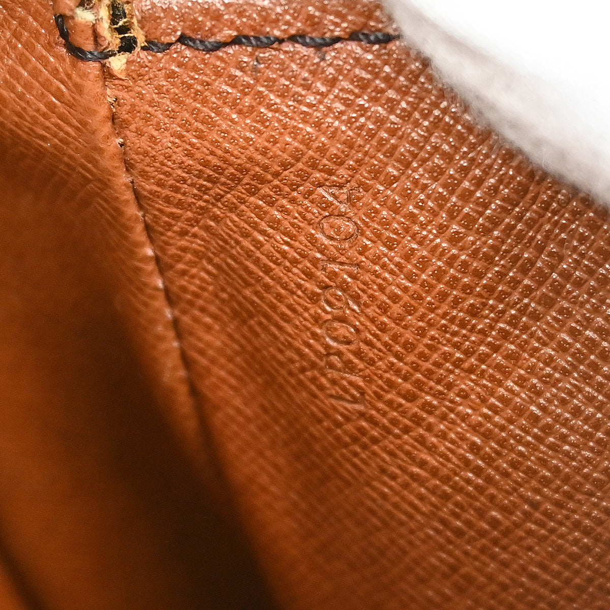 Louis Vuitton Saint Cloud MM