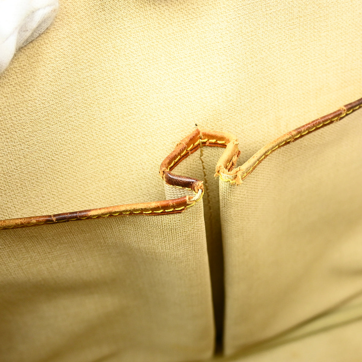 Louis Vuitton Deauville