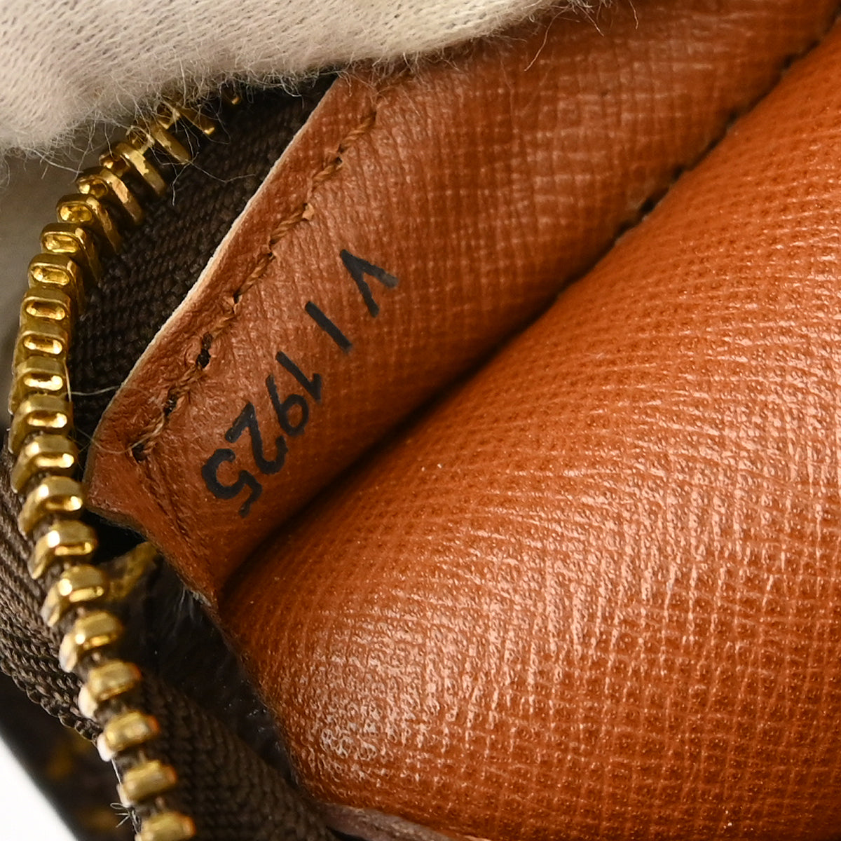 Louis Vuitton Babylone