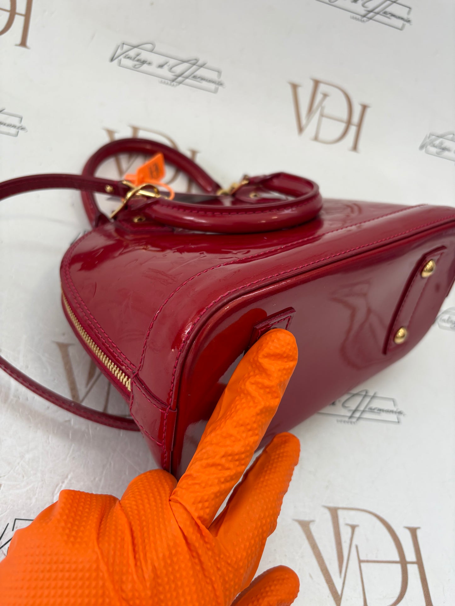 200879 - Louis Vuitton Alma BB