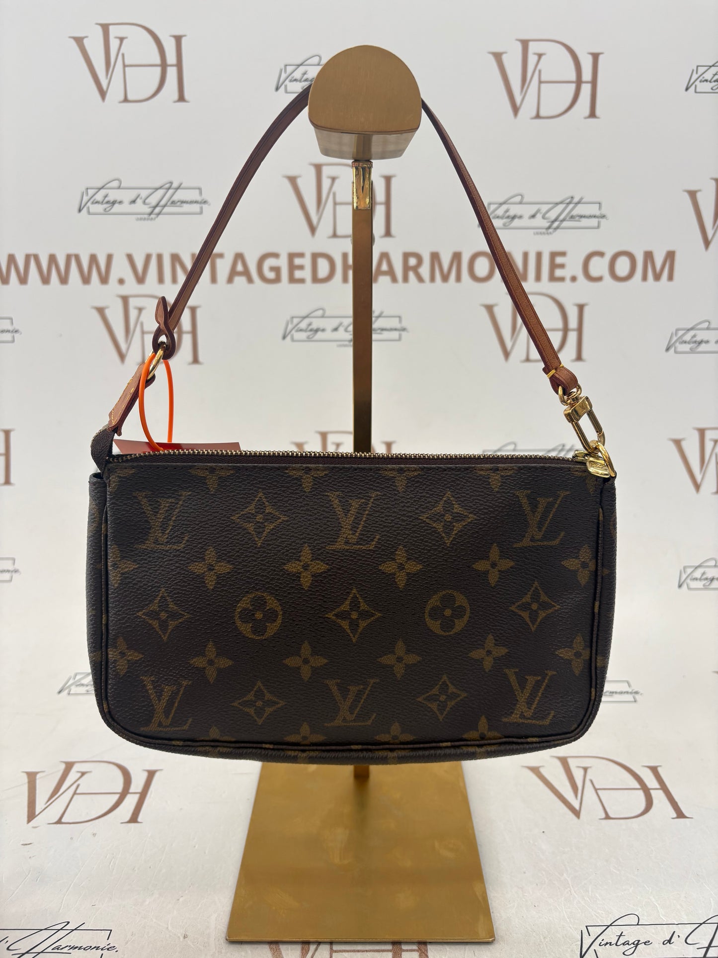 018635 - Louis Vuitton Pochette Accessoires