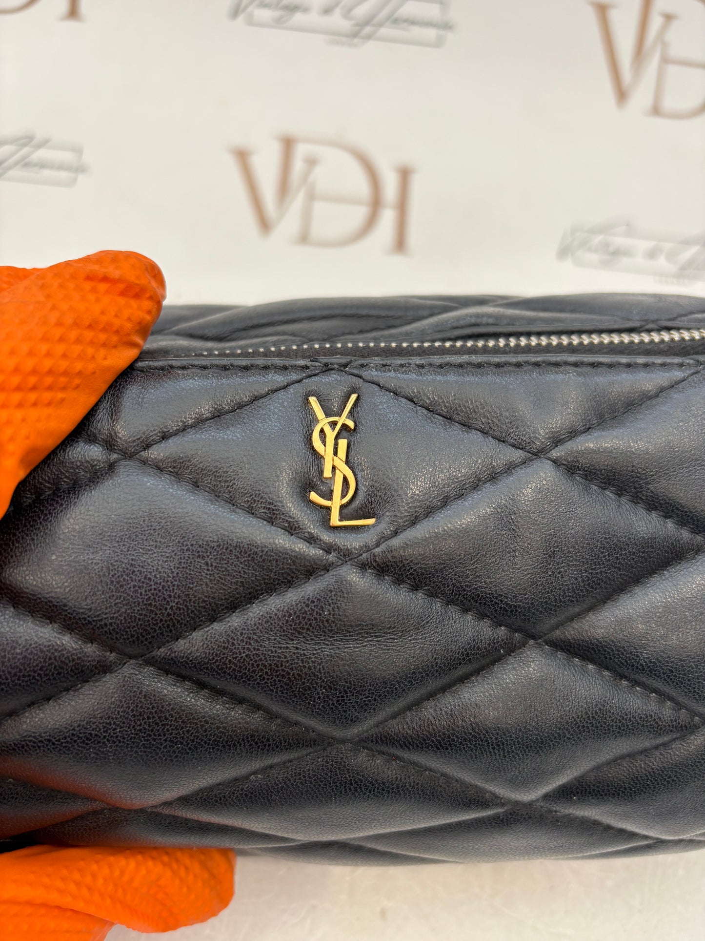 383594 - Saint Laurent Sade
