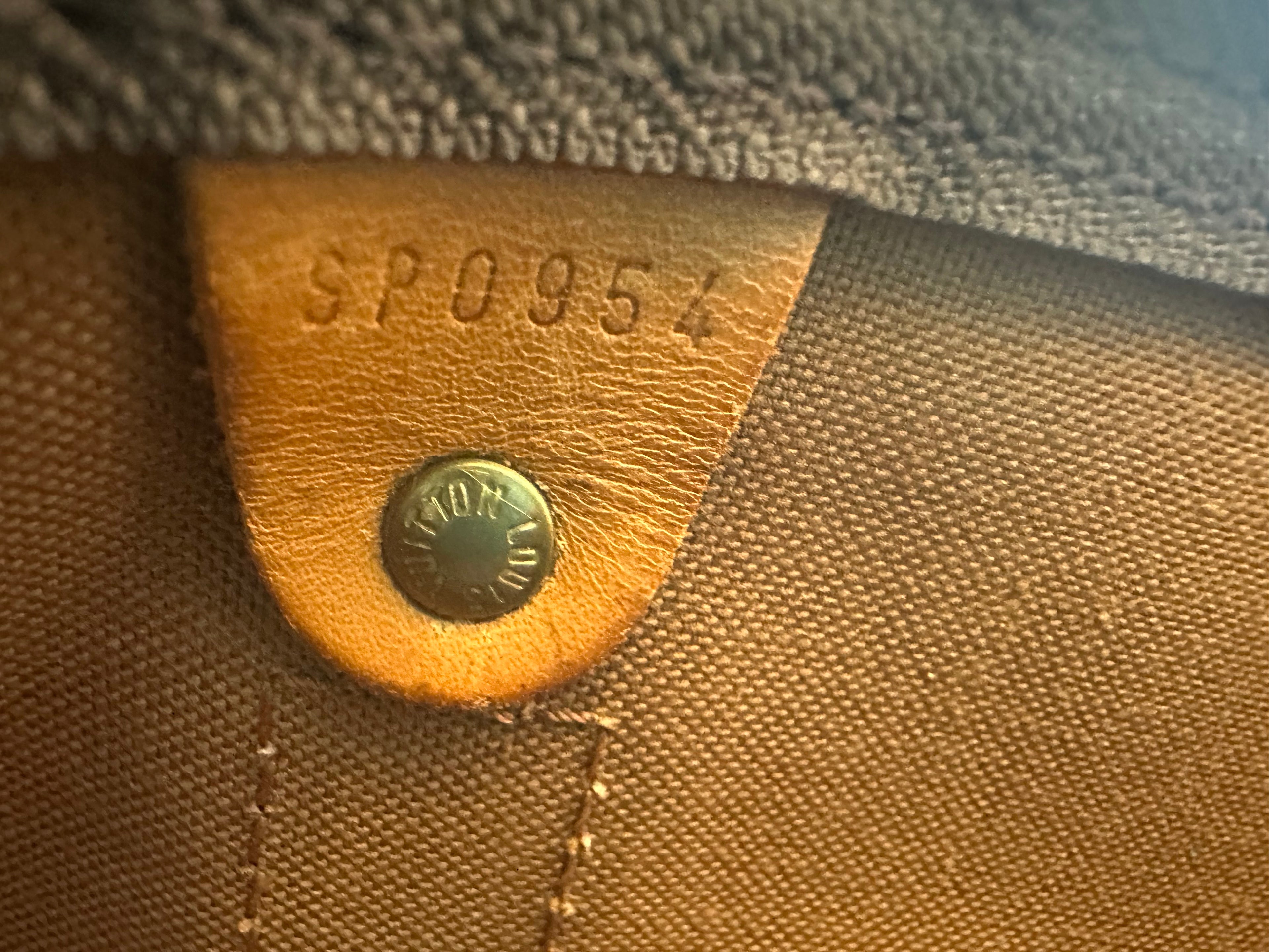 Louis Vuitton Keepall 50