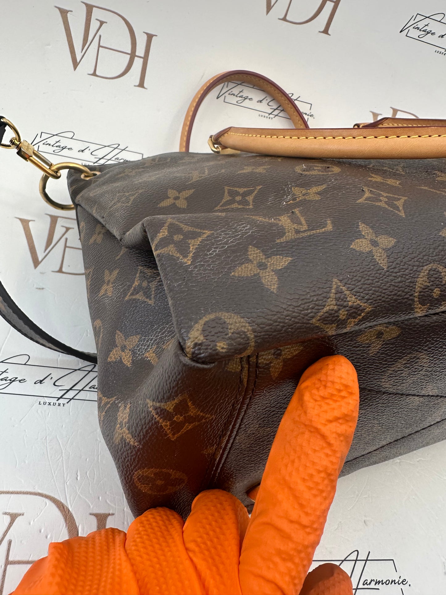 382655 - Louis Vuitton Pallas