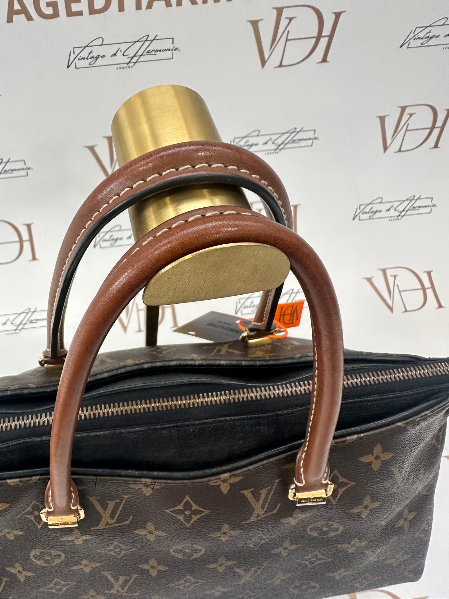 017896 - Louis Vuitton Pallas