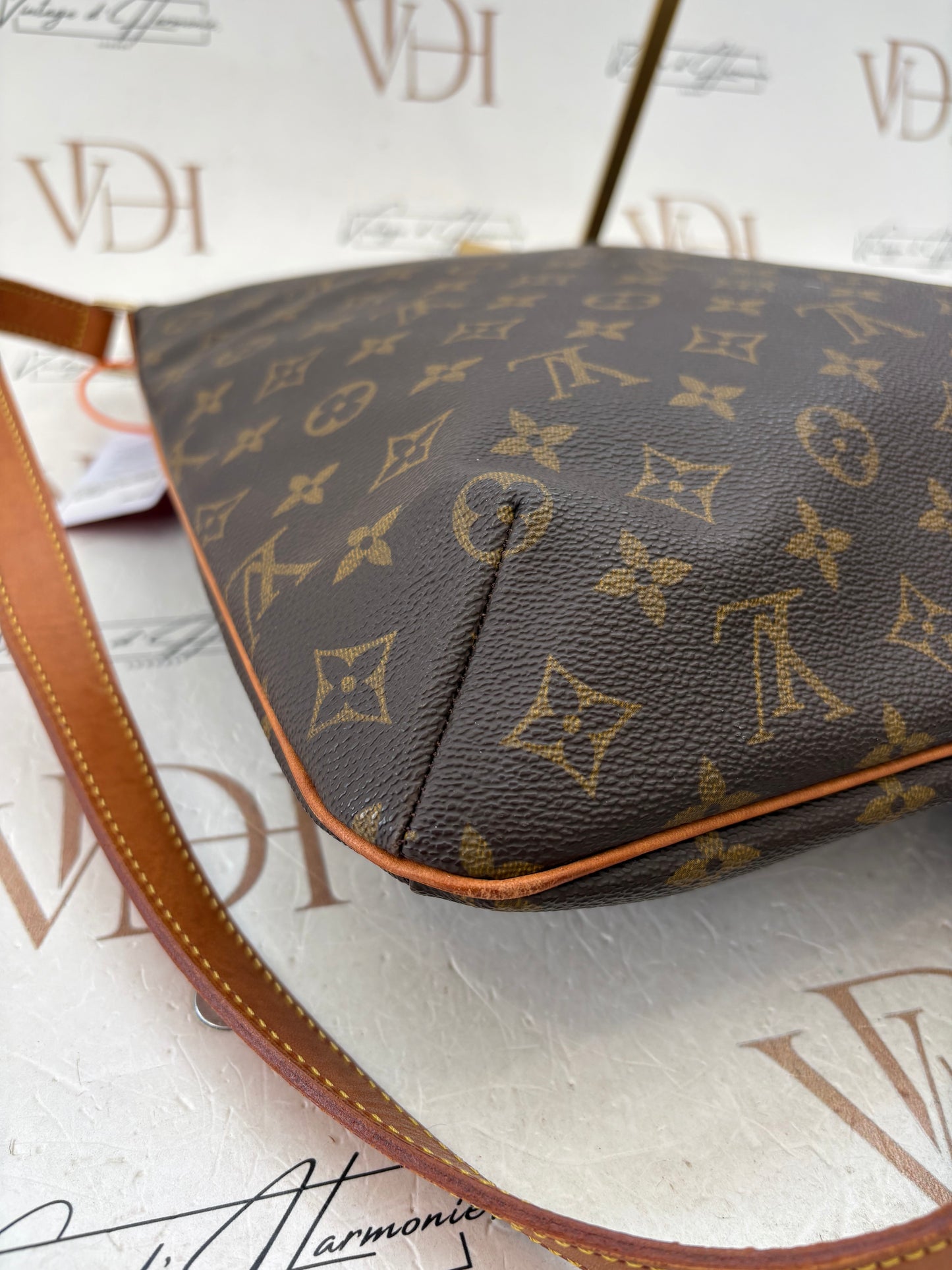 018327 - Louis Vuitton Musette