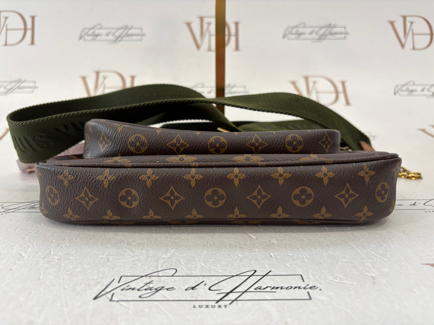 383615 - Louis Vuitton Multipochette