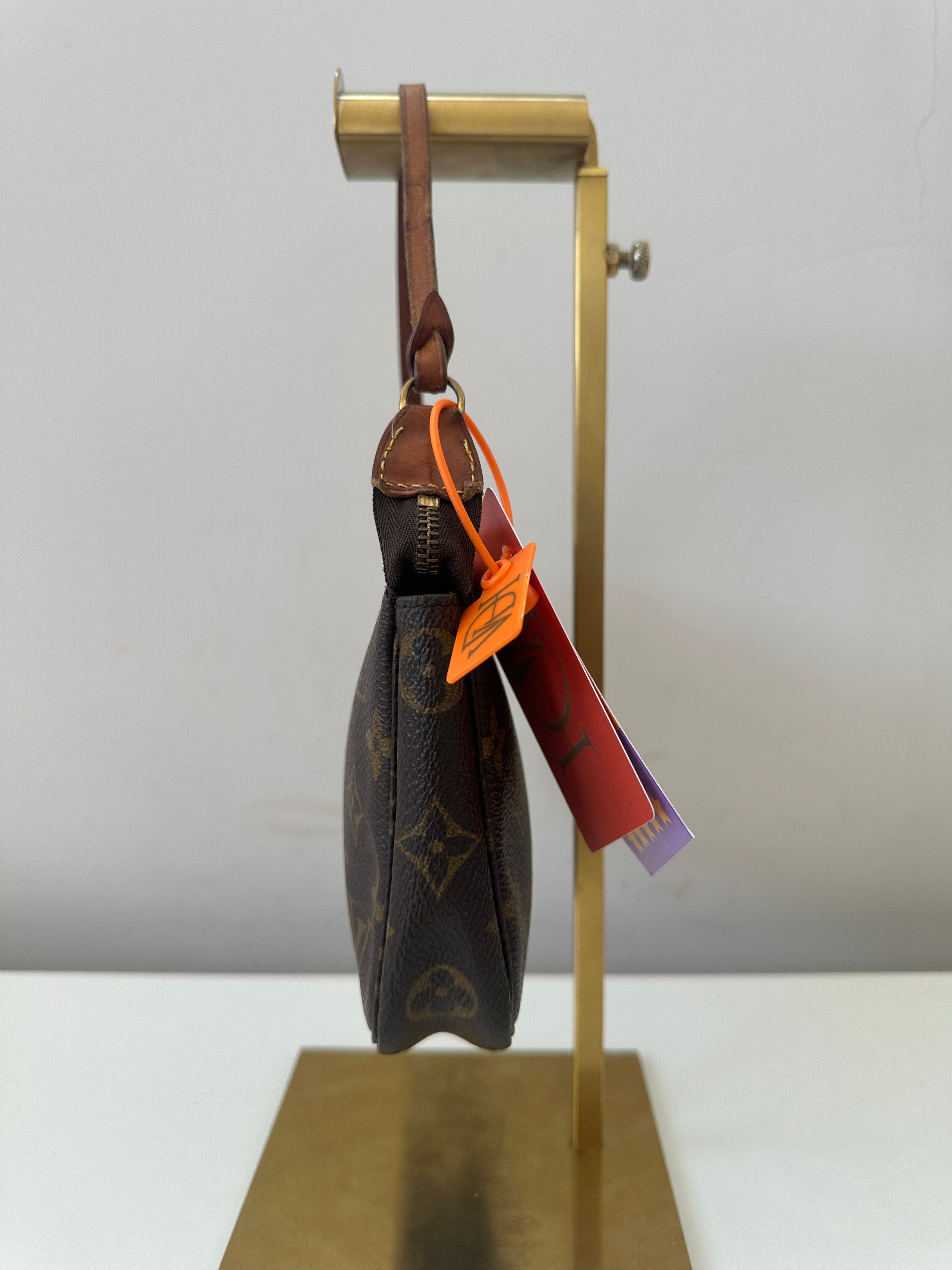 Louis Vuitton Pochette