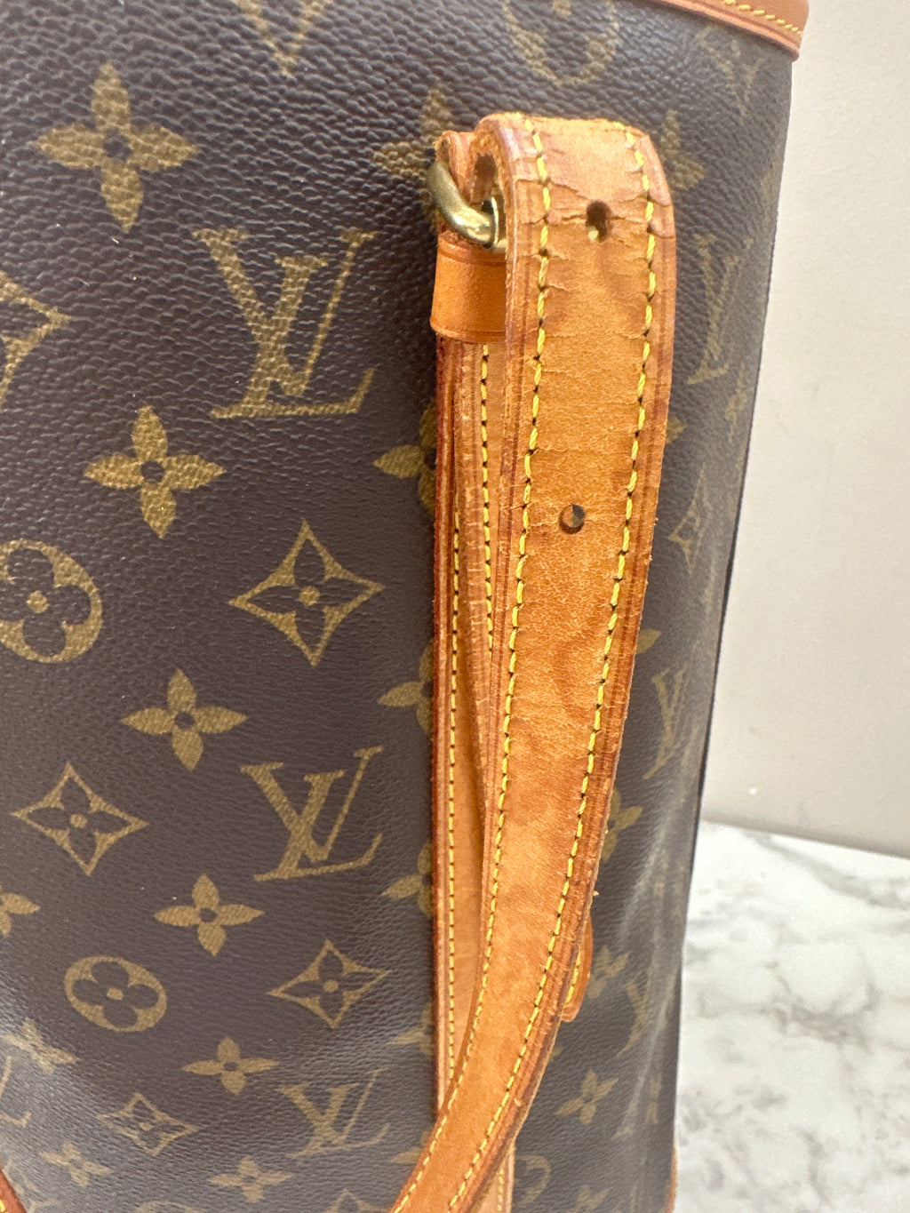 Louis Vuitton Bucket GM