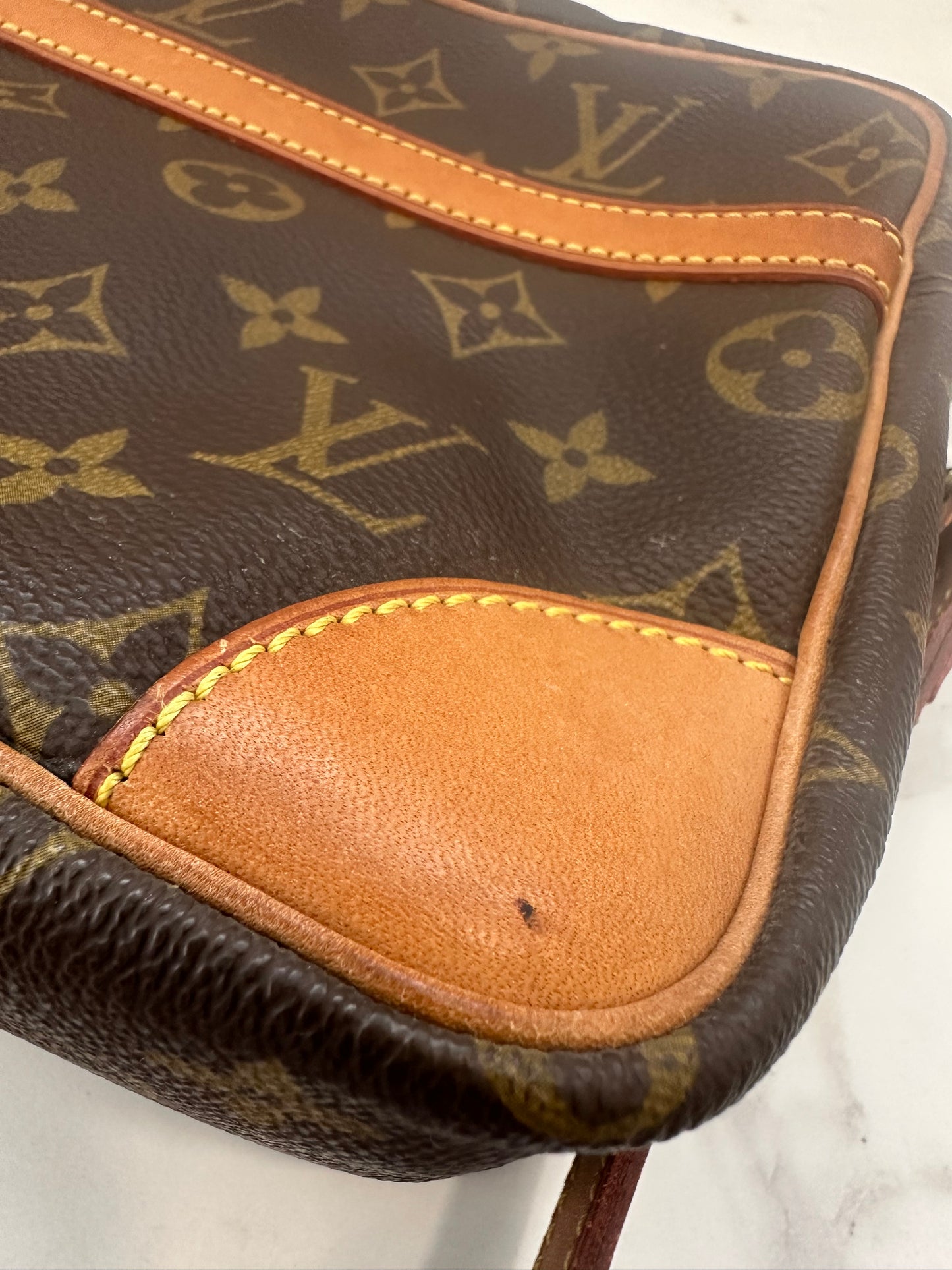 Louis Vuitton Trocadero 27