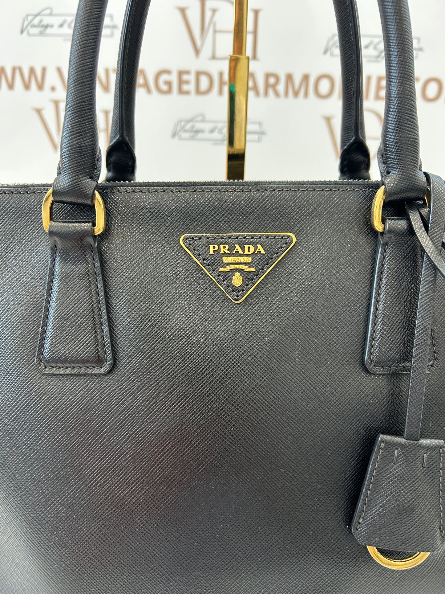 201752 - Prada Galleria