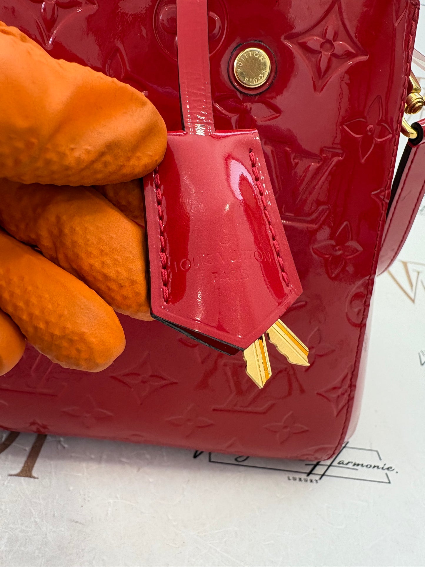 383401 - Louis Vuitton Montaigne
