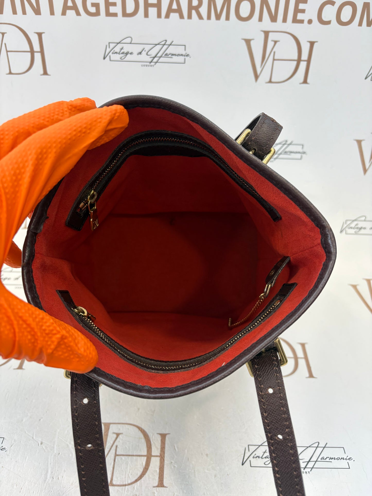 018058 - Louis Vuitton Marais