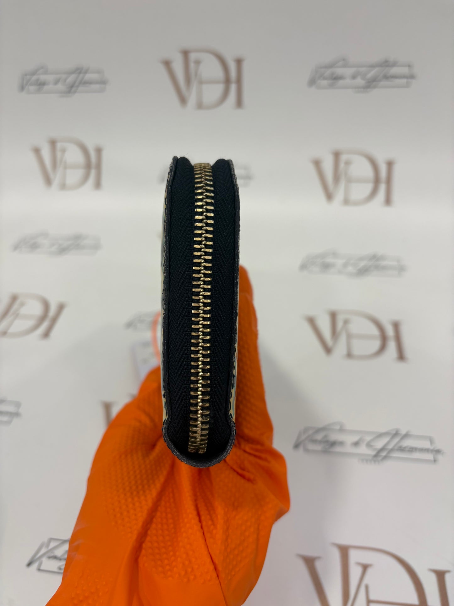 383984 - Louis Vuitton Wallet