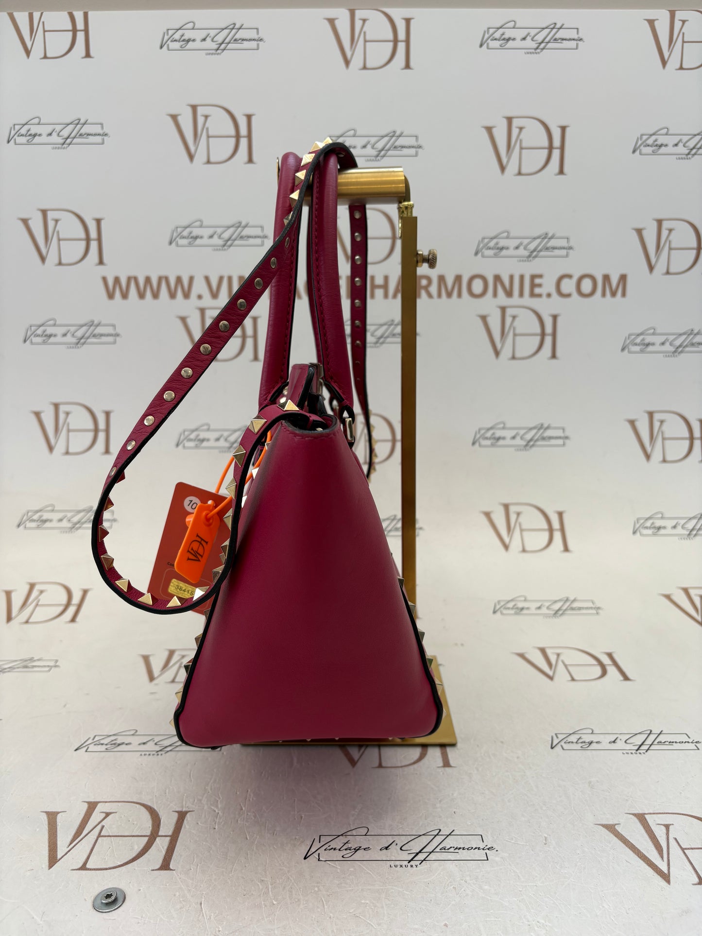 384151 - Valentino Rockstud