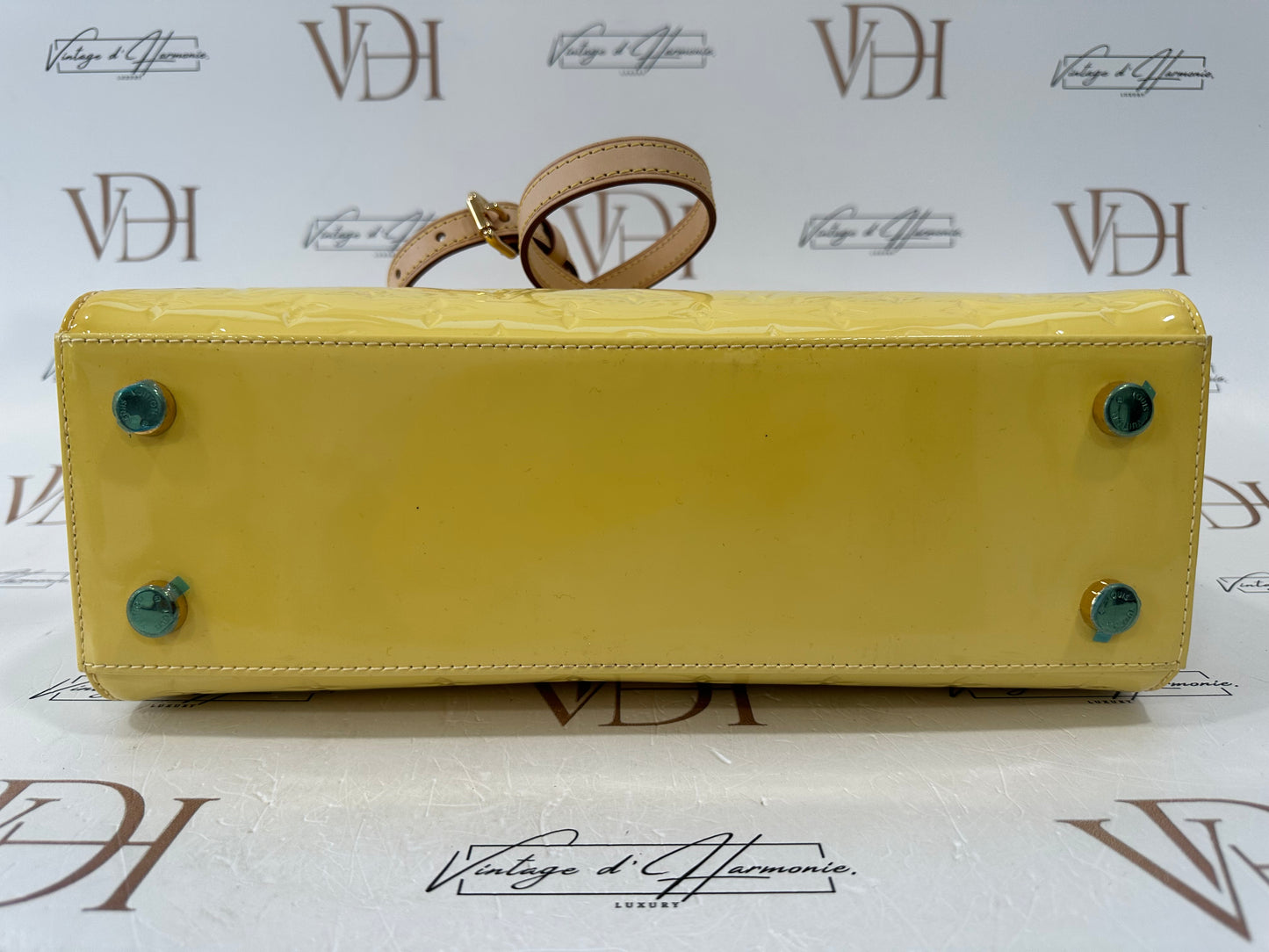 382690 - Louis Vuitton Brea