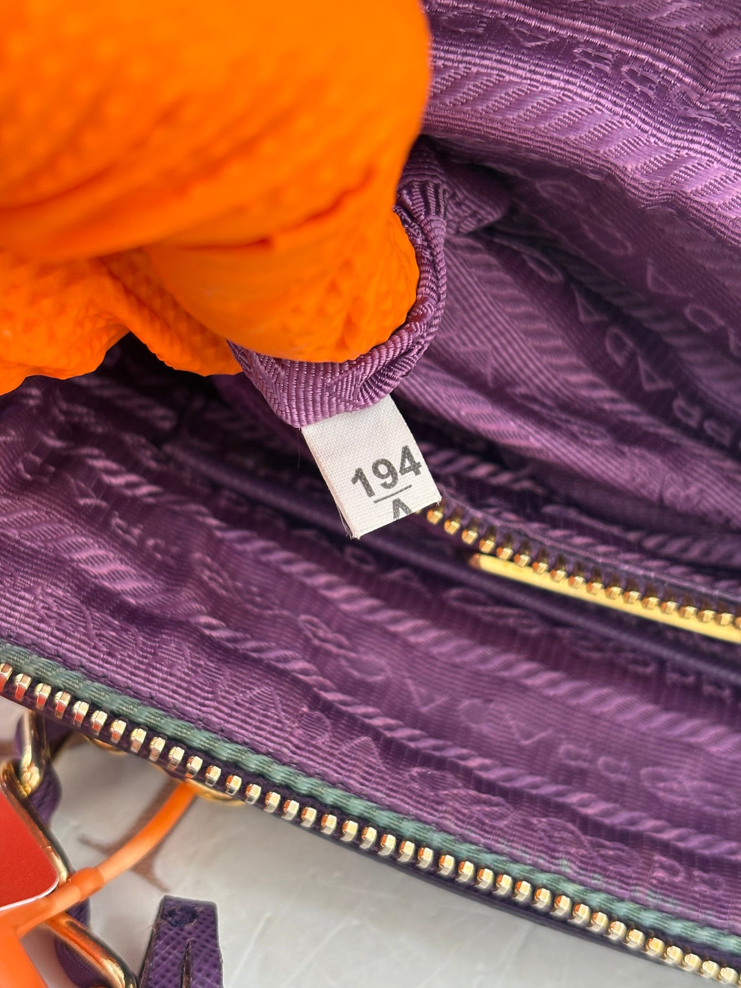 383868 - Prada Purple