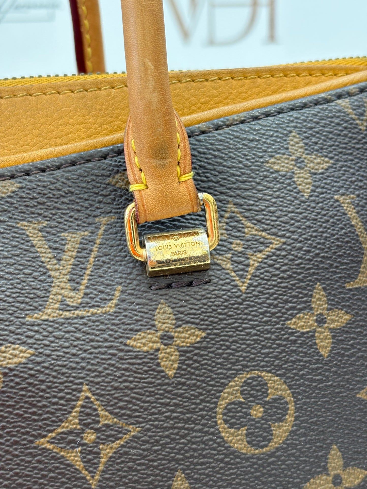 201113 - Louis Vuitton Pallas