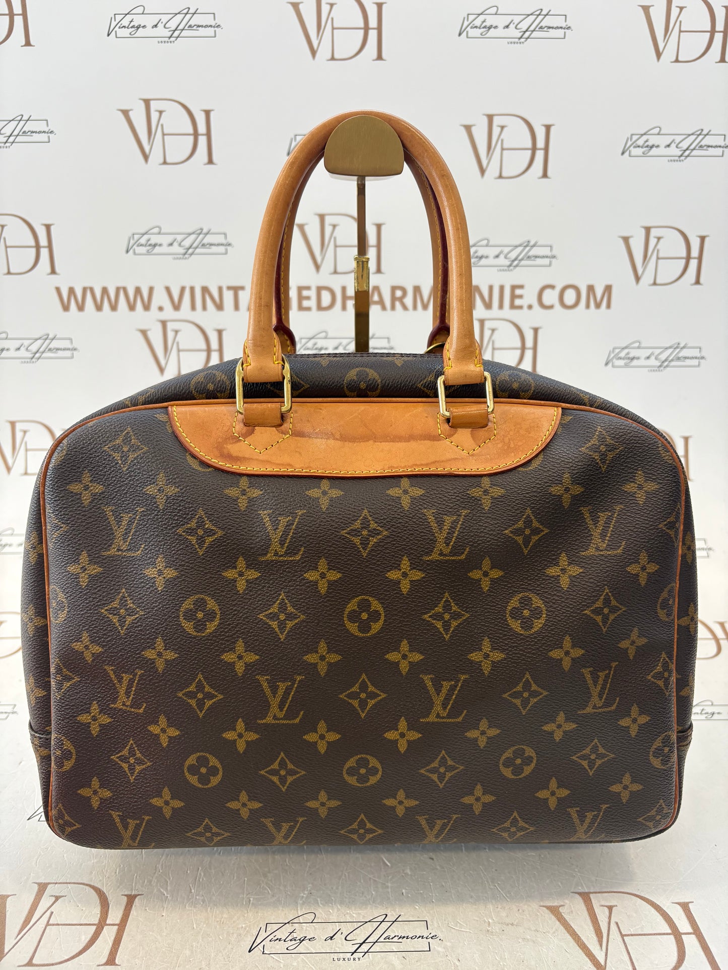018276 - Louis Vuitton Deauville