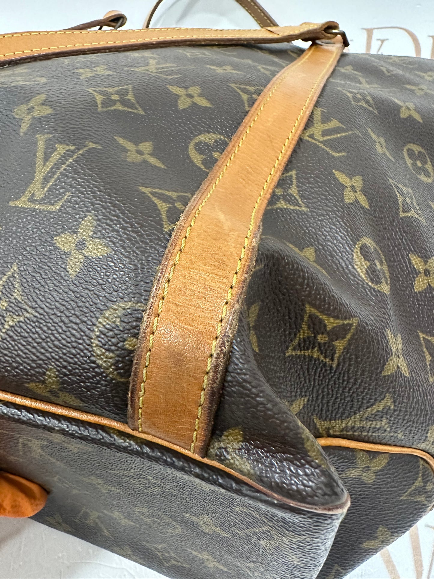 017915 - Louis Vuitton Sac Shopping