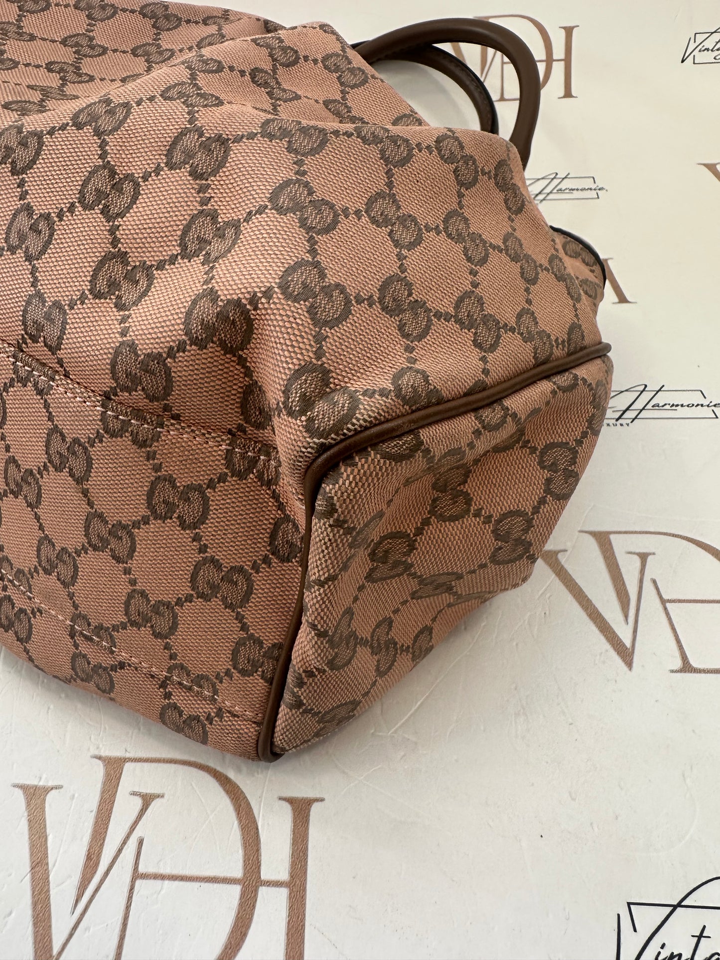 382508 - Gucci Sukey