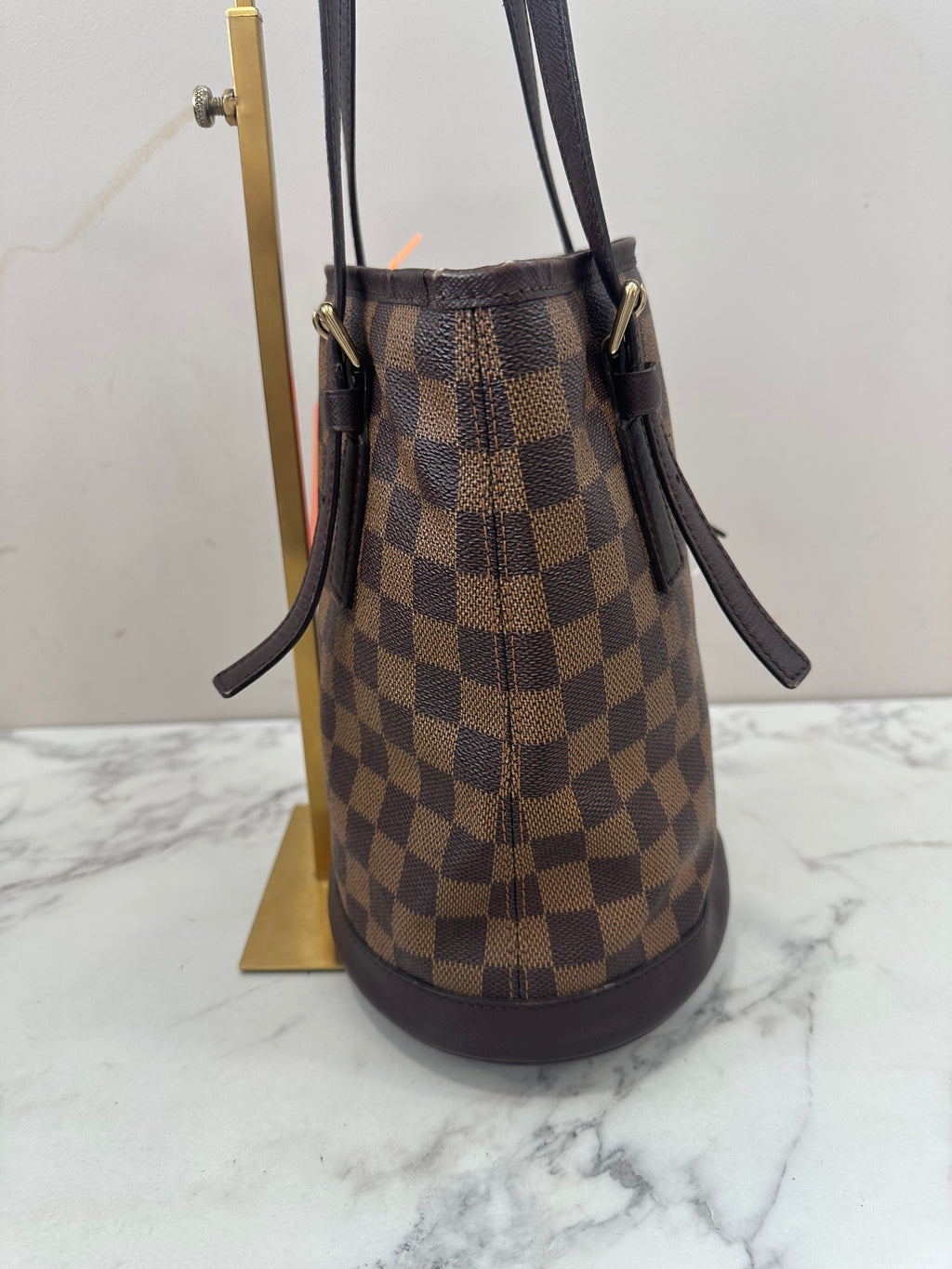 Louis Vuitton Marais