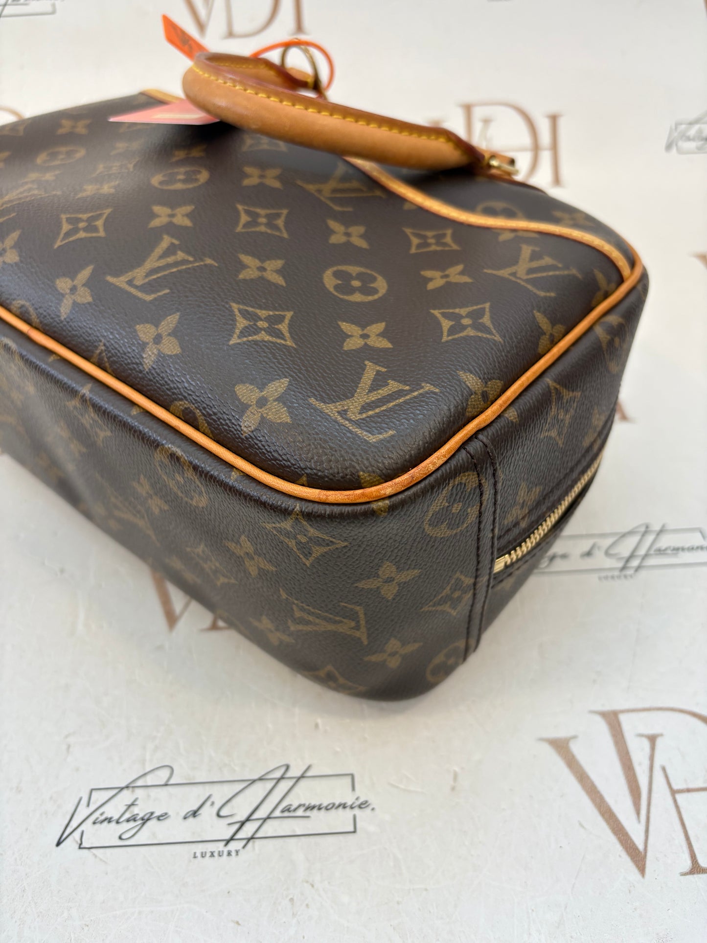 018187 - Louis Vuitton Trouville