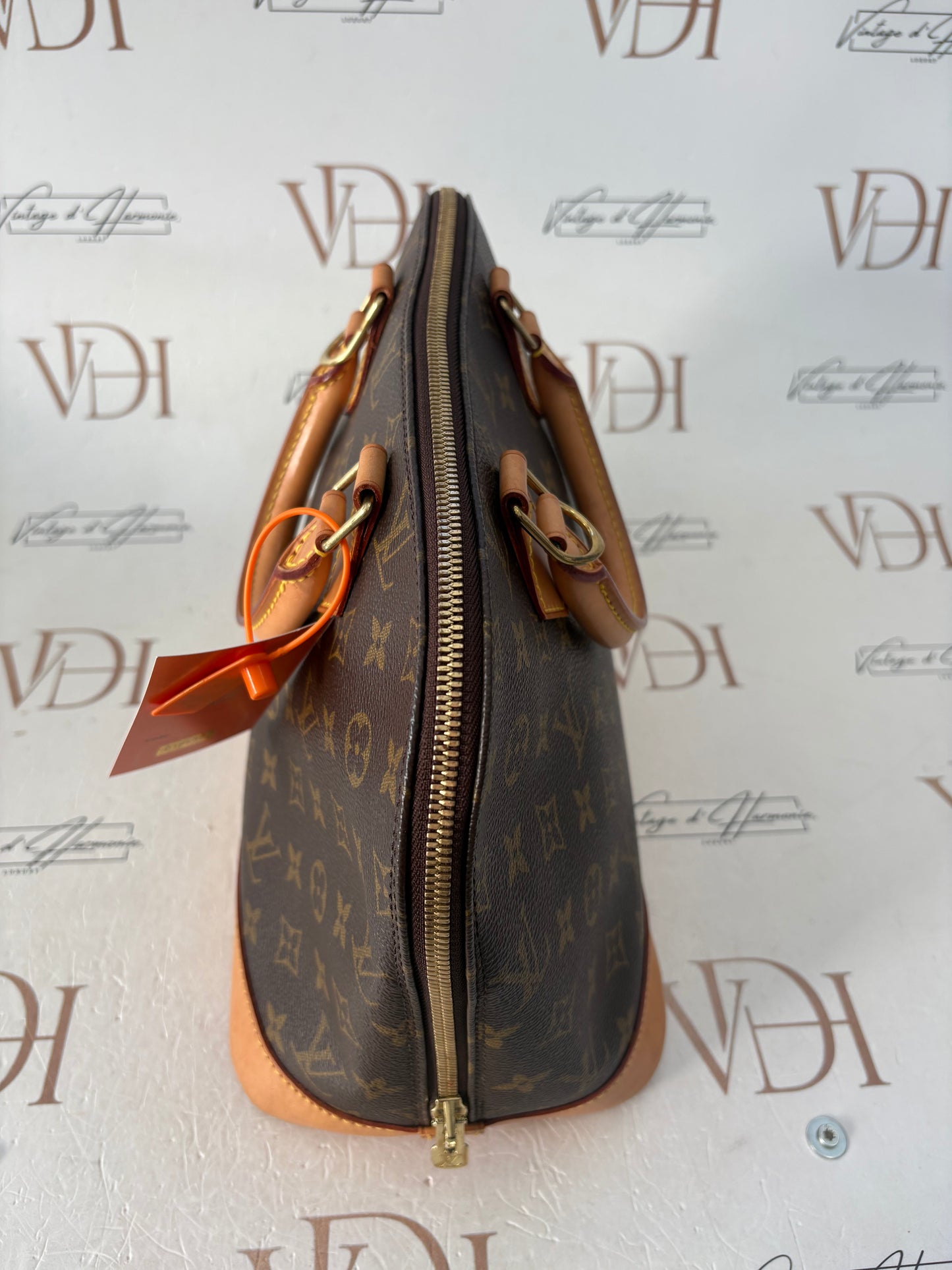 018733 - Louis Vuitton Alma