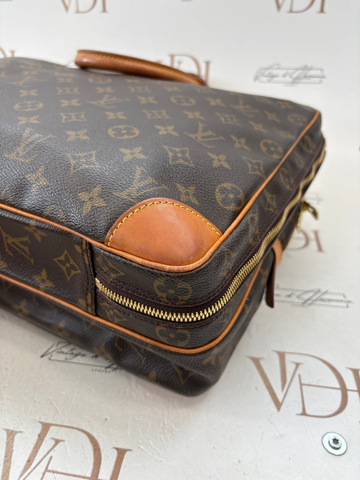 018300 - Louis Vuitton Porte Documents