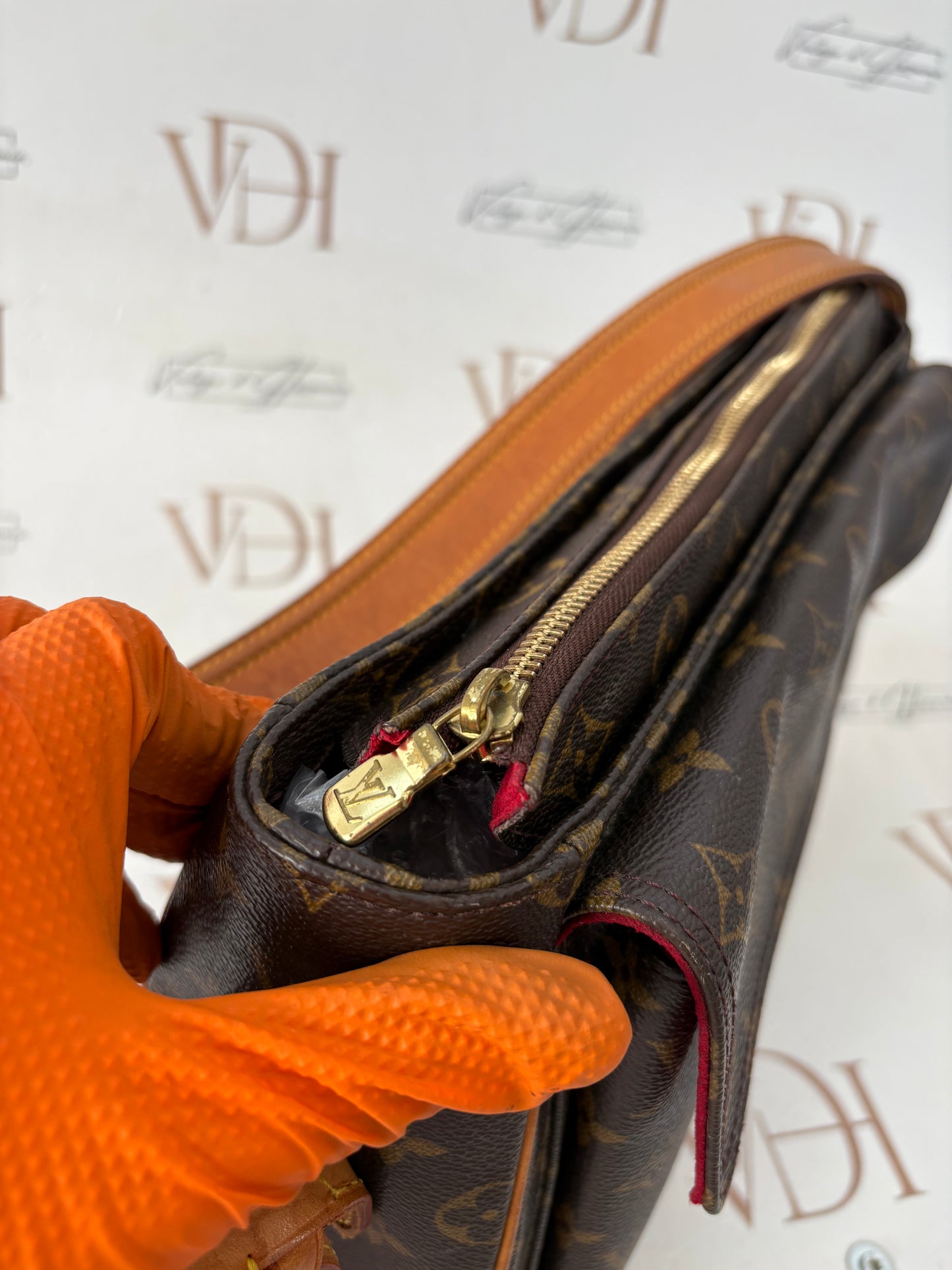 017318 - Louis Vuitton Viva Cite GM