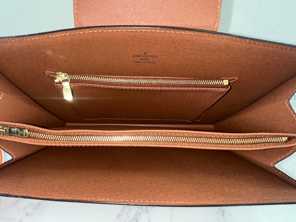 Louis Vuitton Courcelles