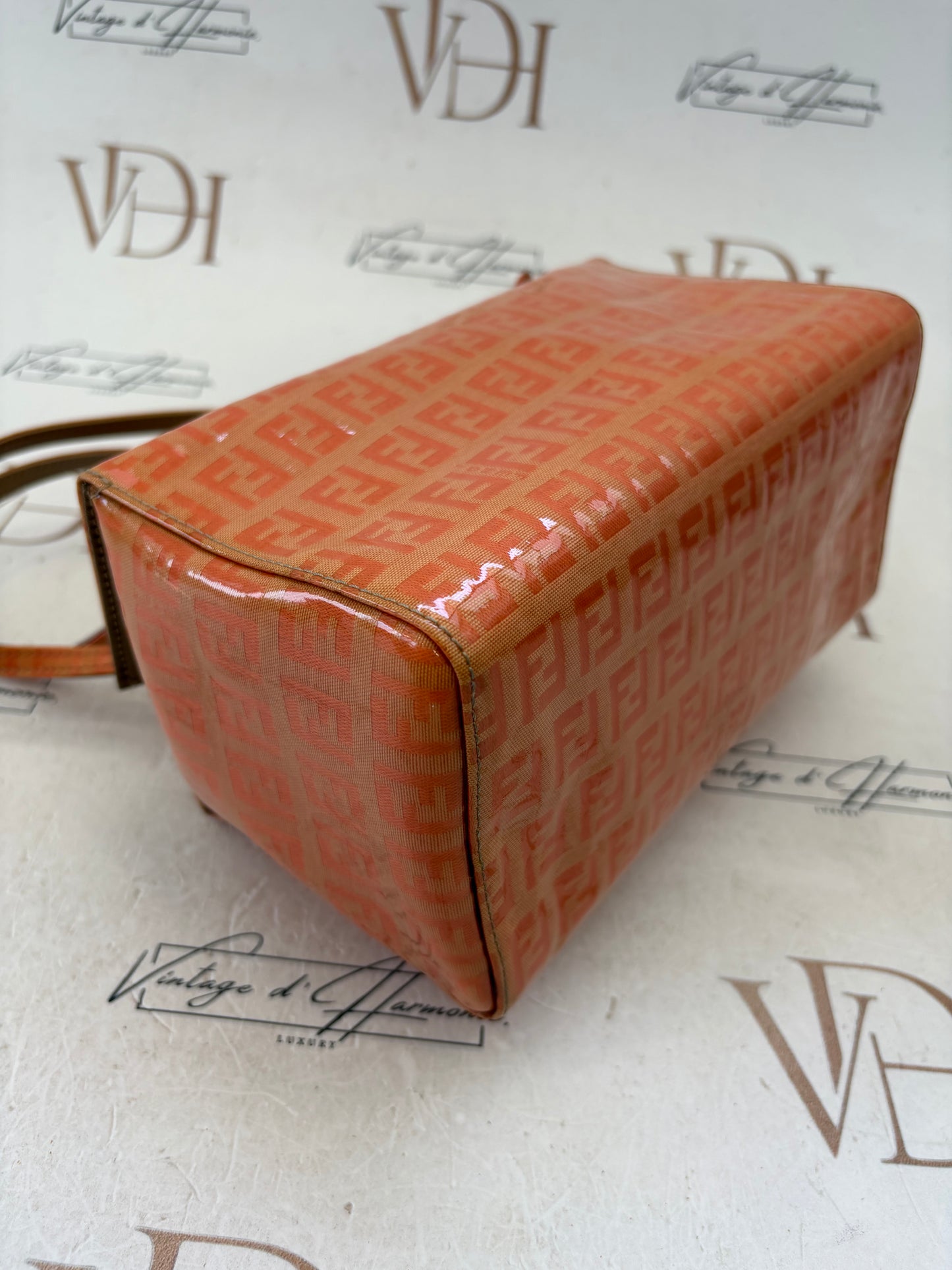 017077 - Fendi Orange Vinyl